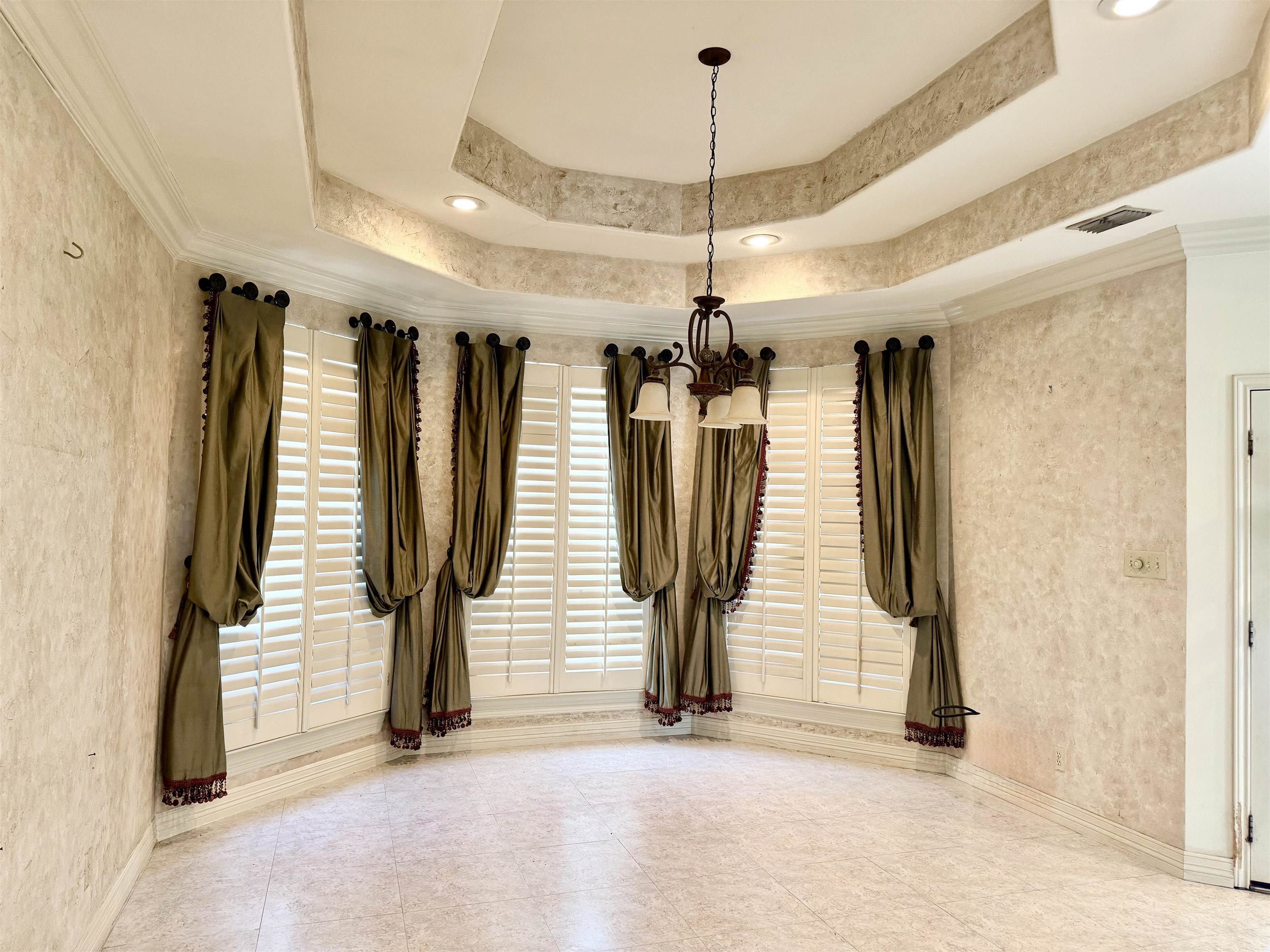 206 Chateau La Fitte Ct Property Photo 11