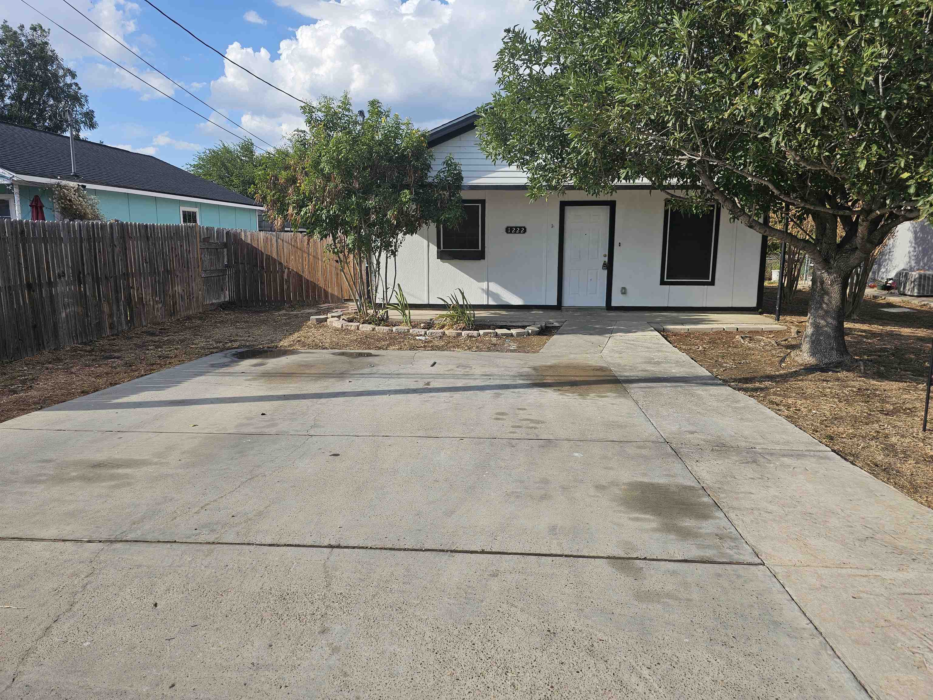 1222 Paseo De Danubio Property Photo 1