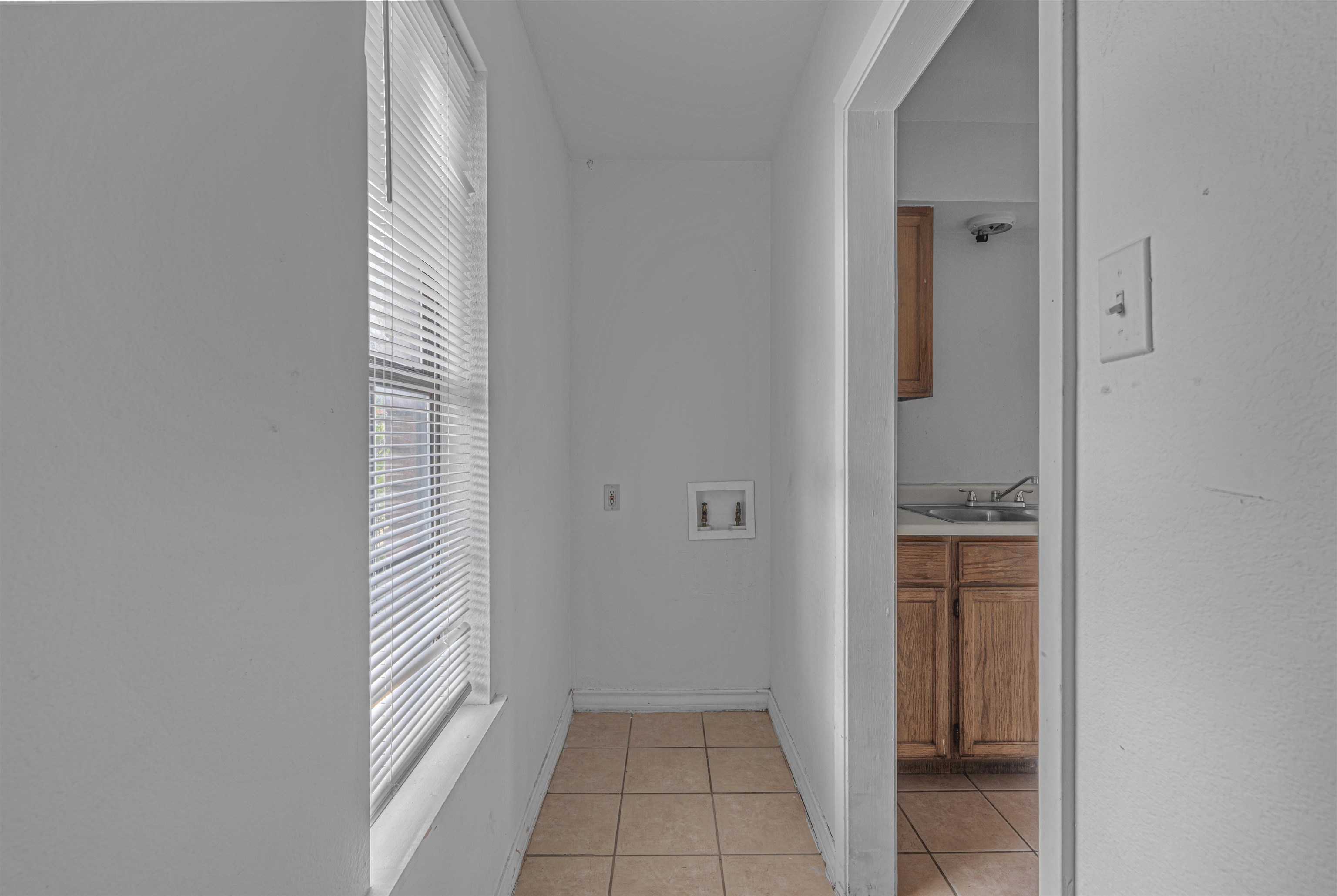 2314 Coke St Property Photo 10