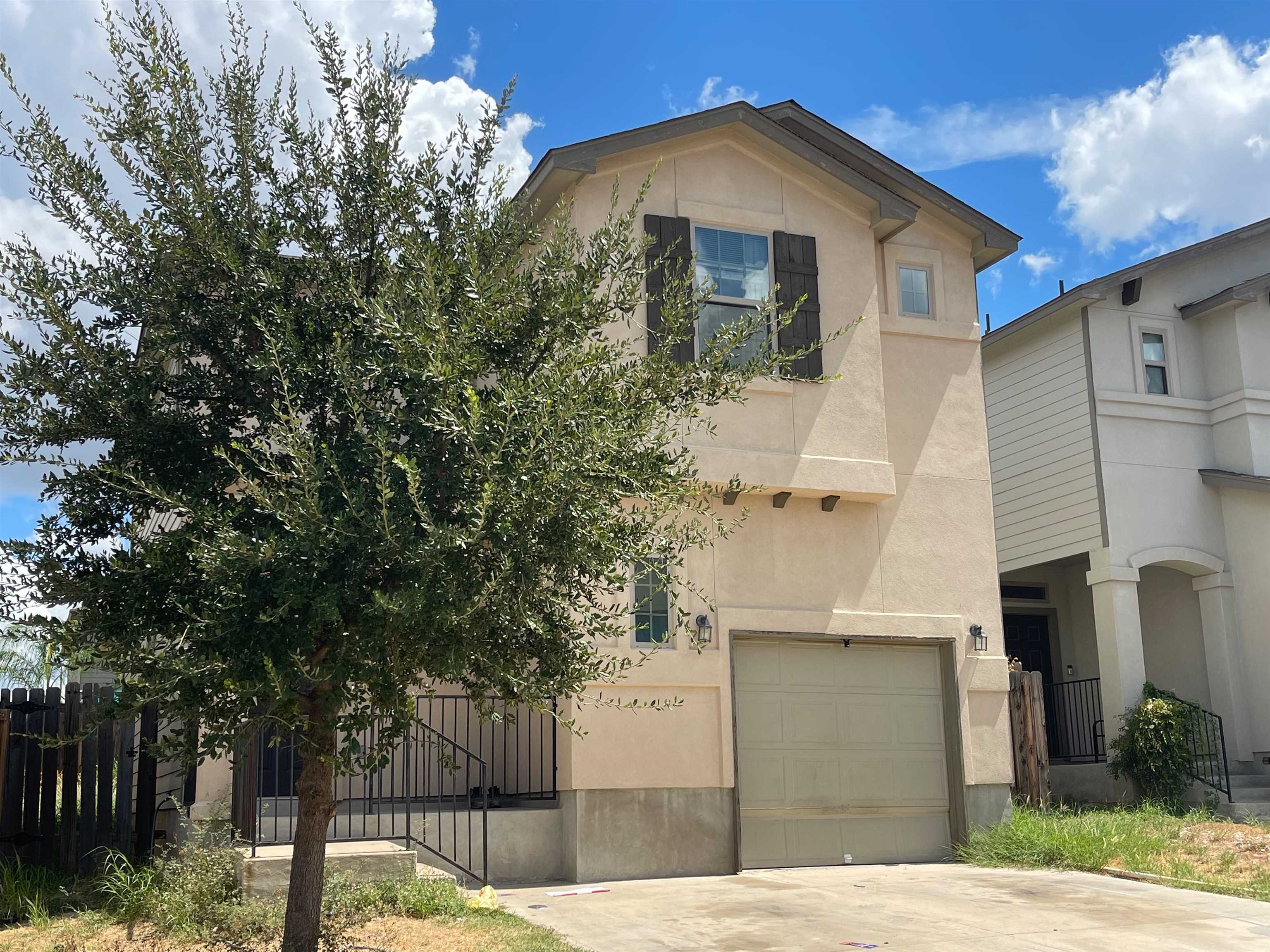 9987 Inmaculada Ln Property Photo 2