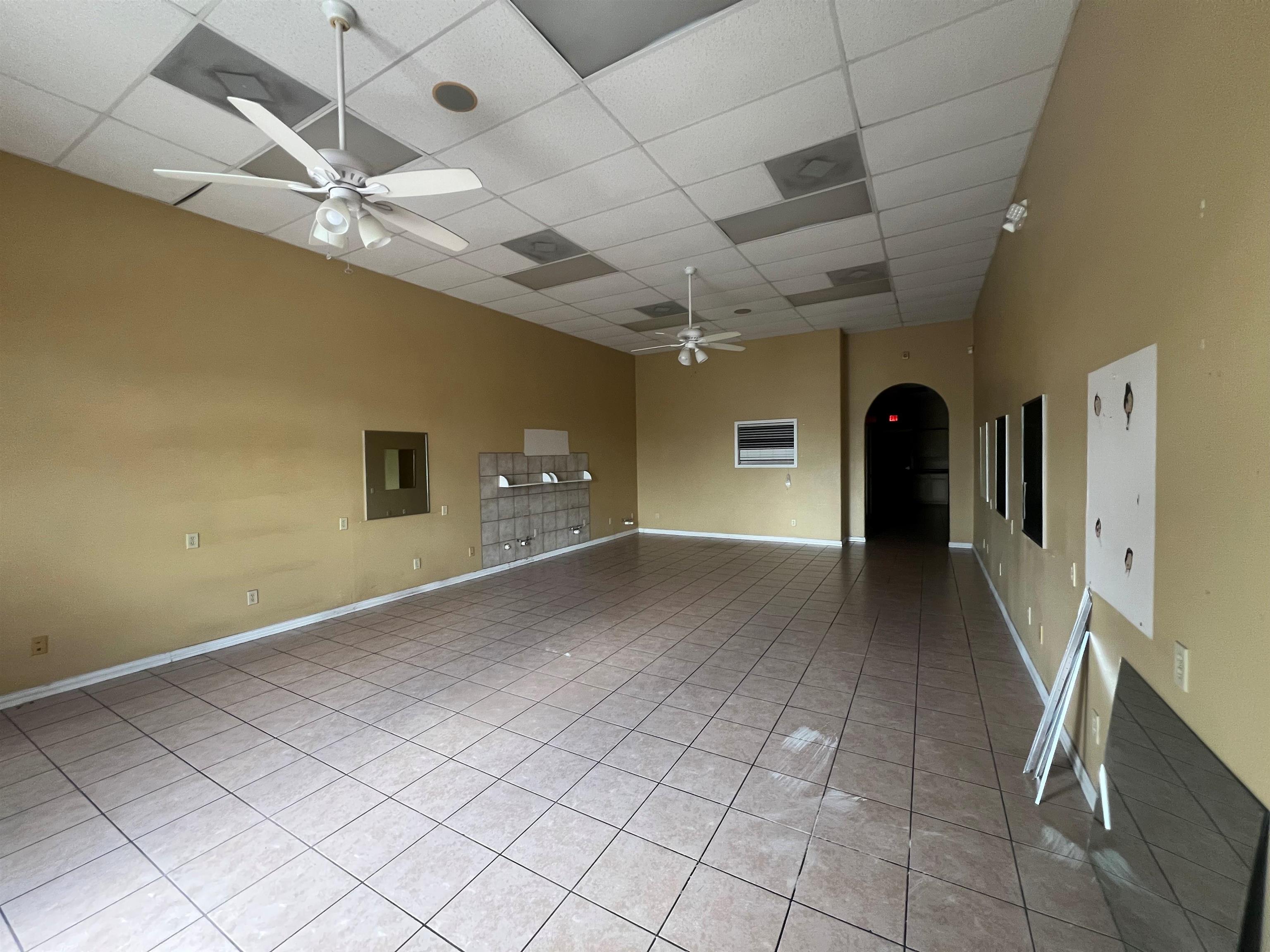 5460 Springfield Ave Property Photo 5