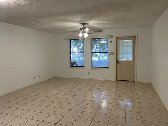100 Village Blvd 3 Property Photo 8