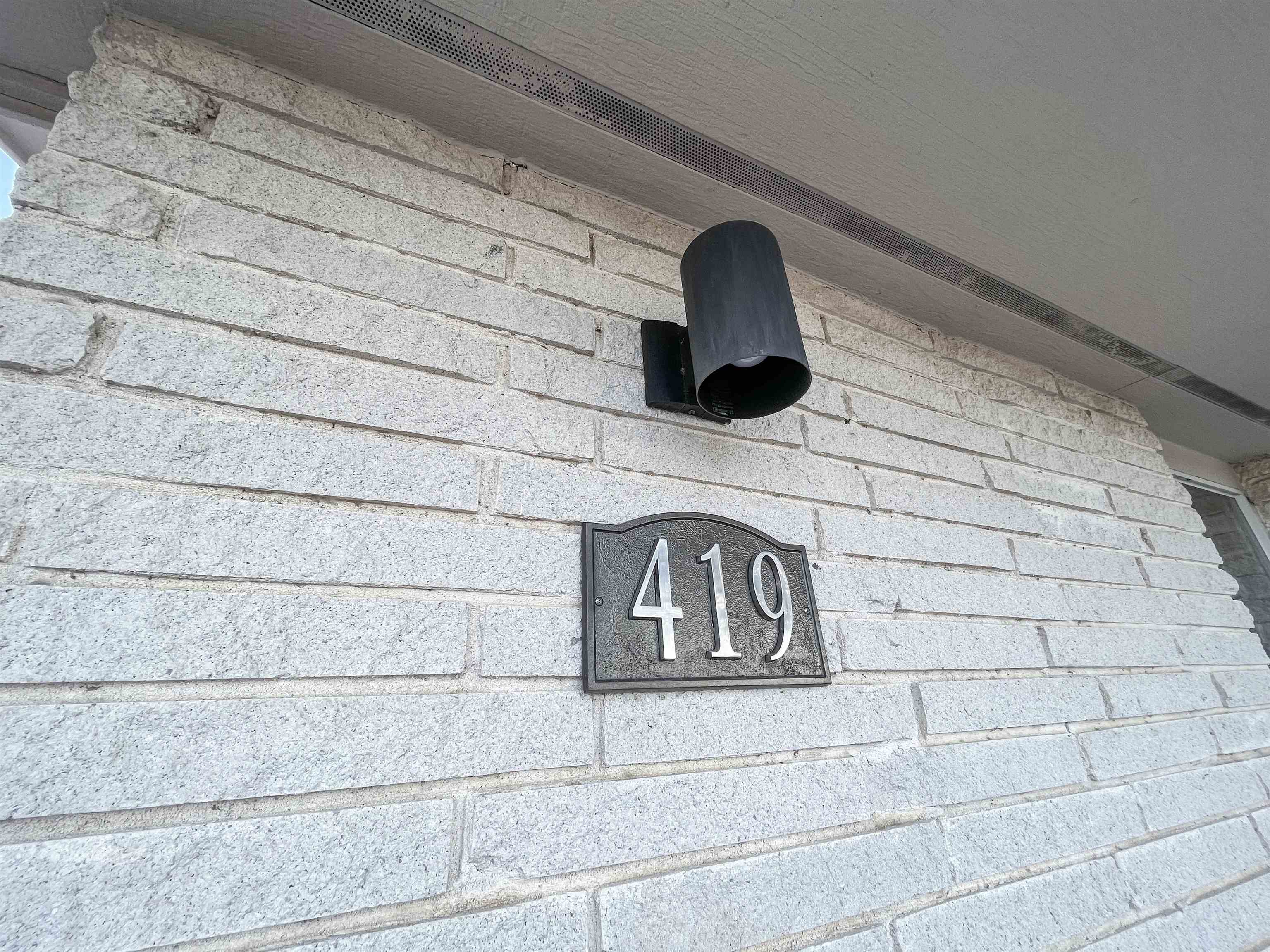 419 Del Mar Blvd Property Photo 4