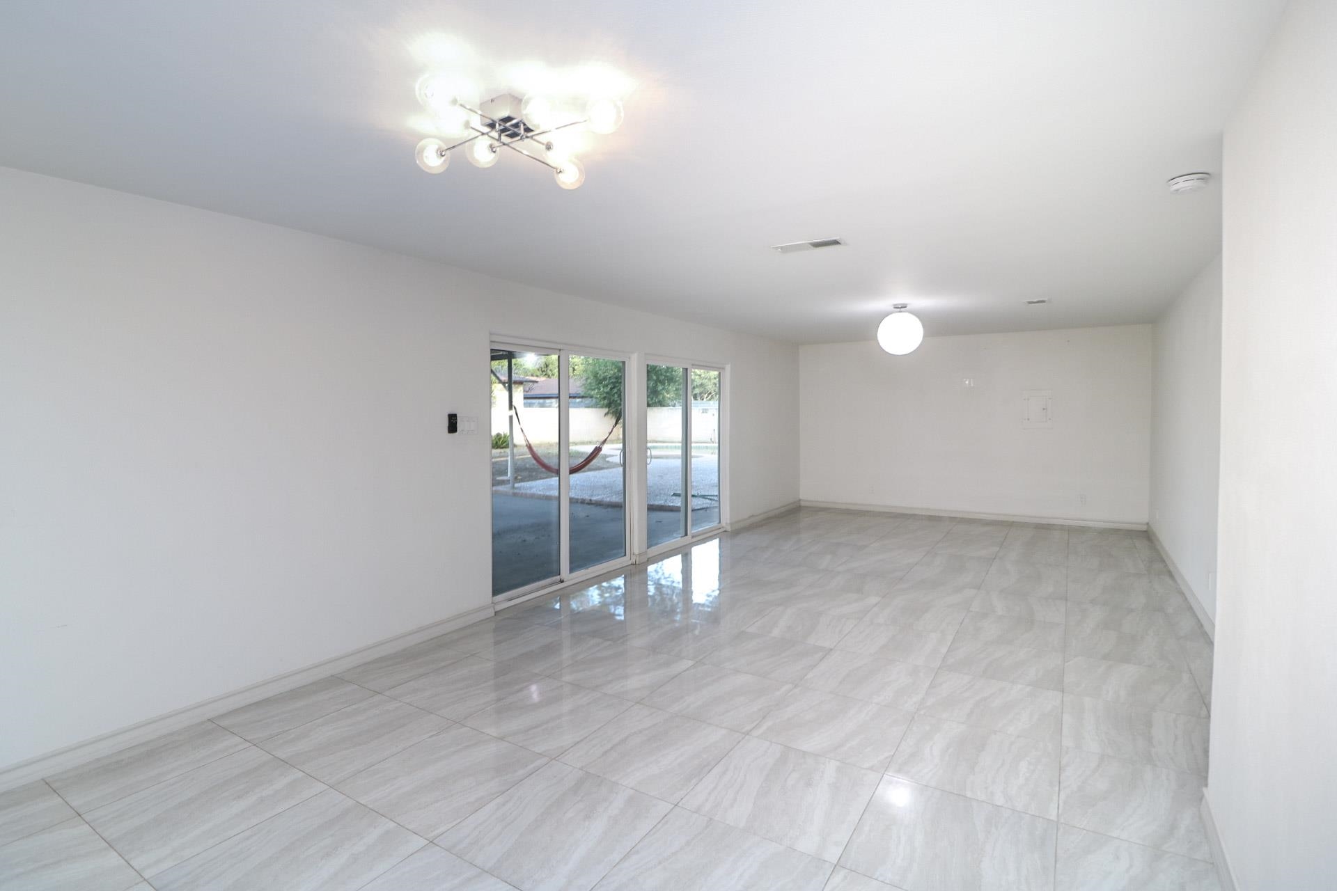 419 Del Mar Blvd Property Photo 14