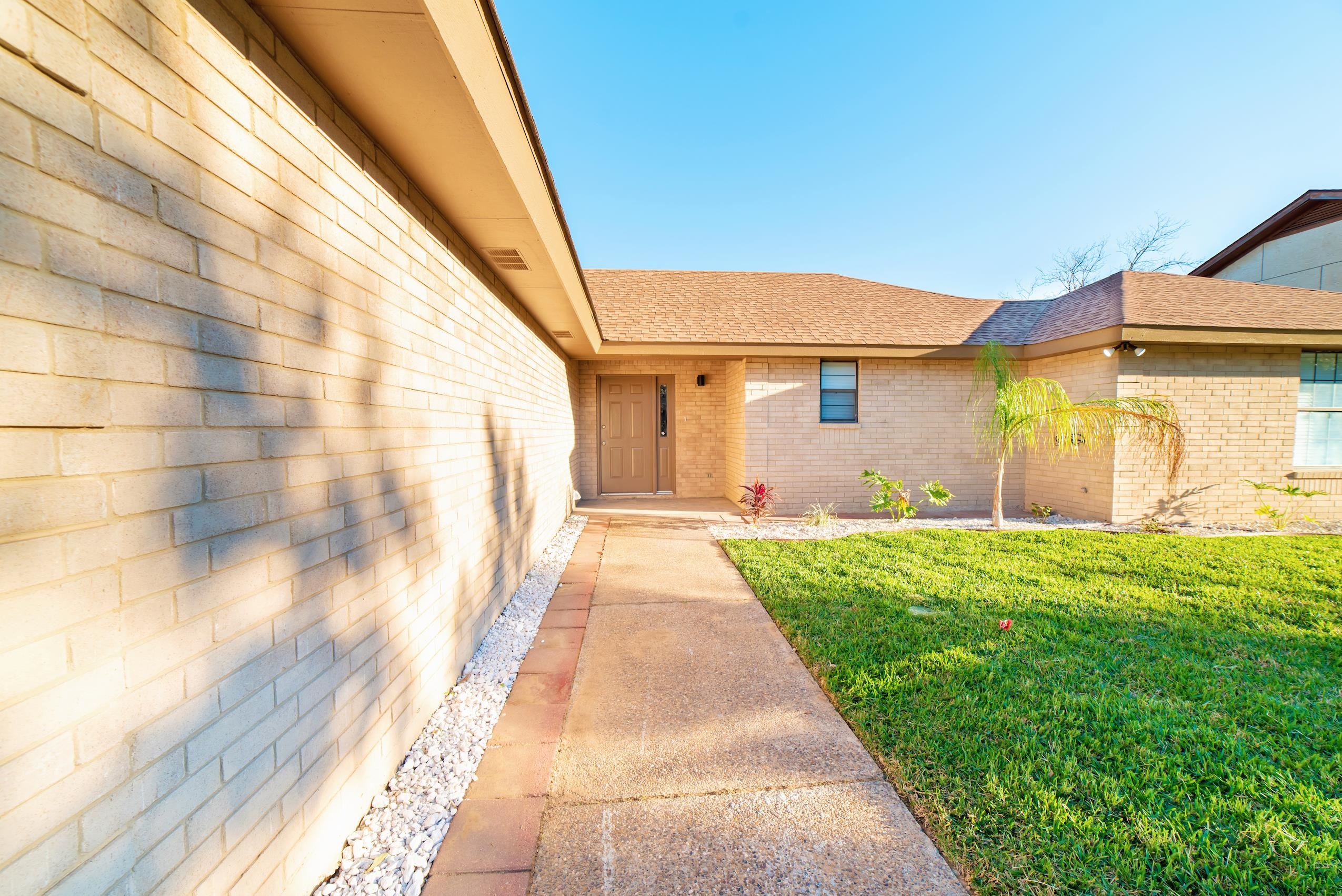 8655 Northridge Lp Property Photo 3