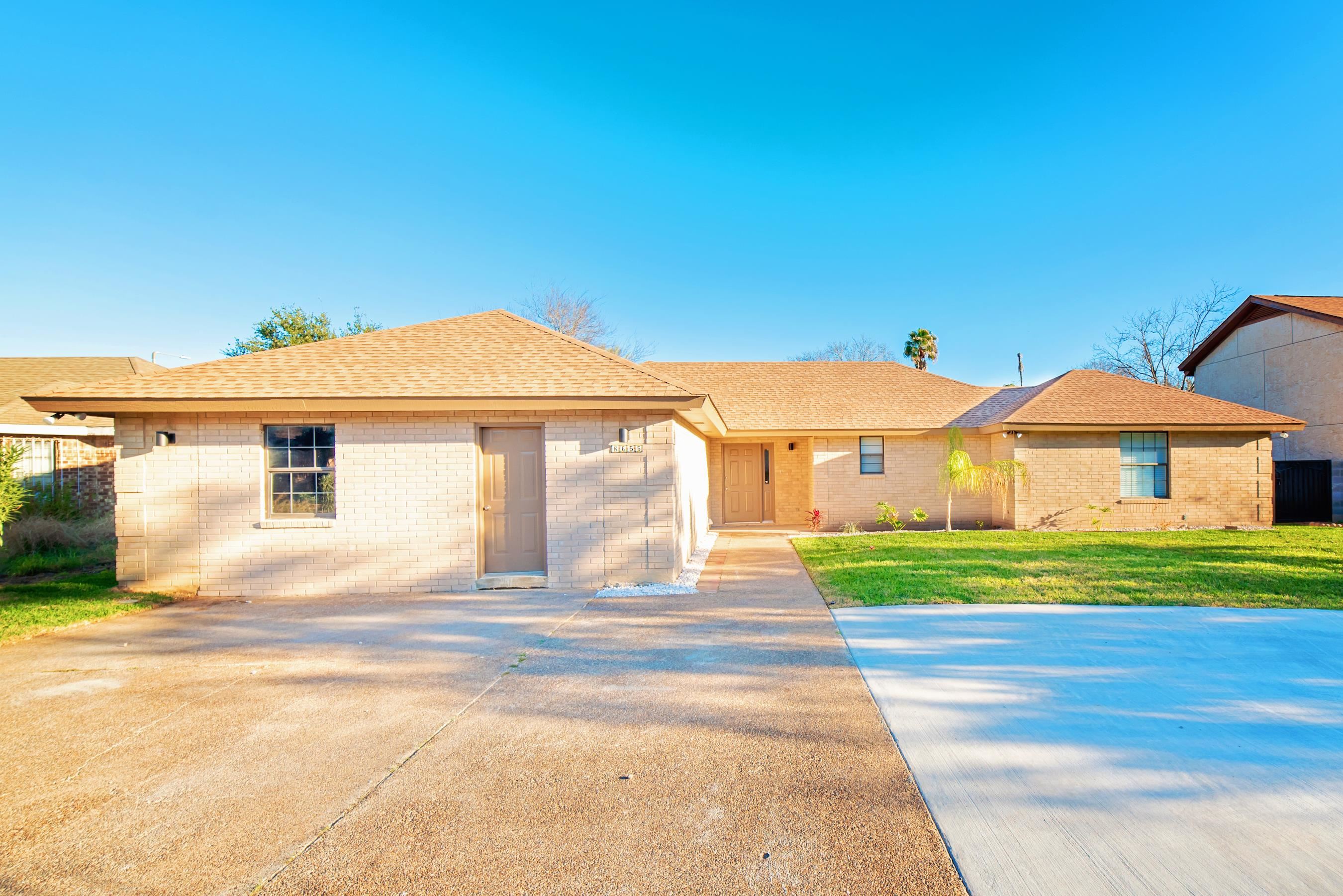 8655 Northridge Lp Property Photo 4