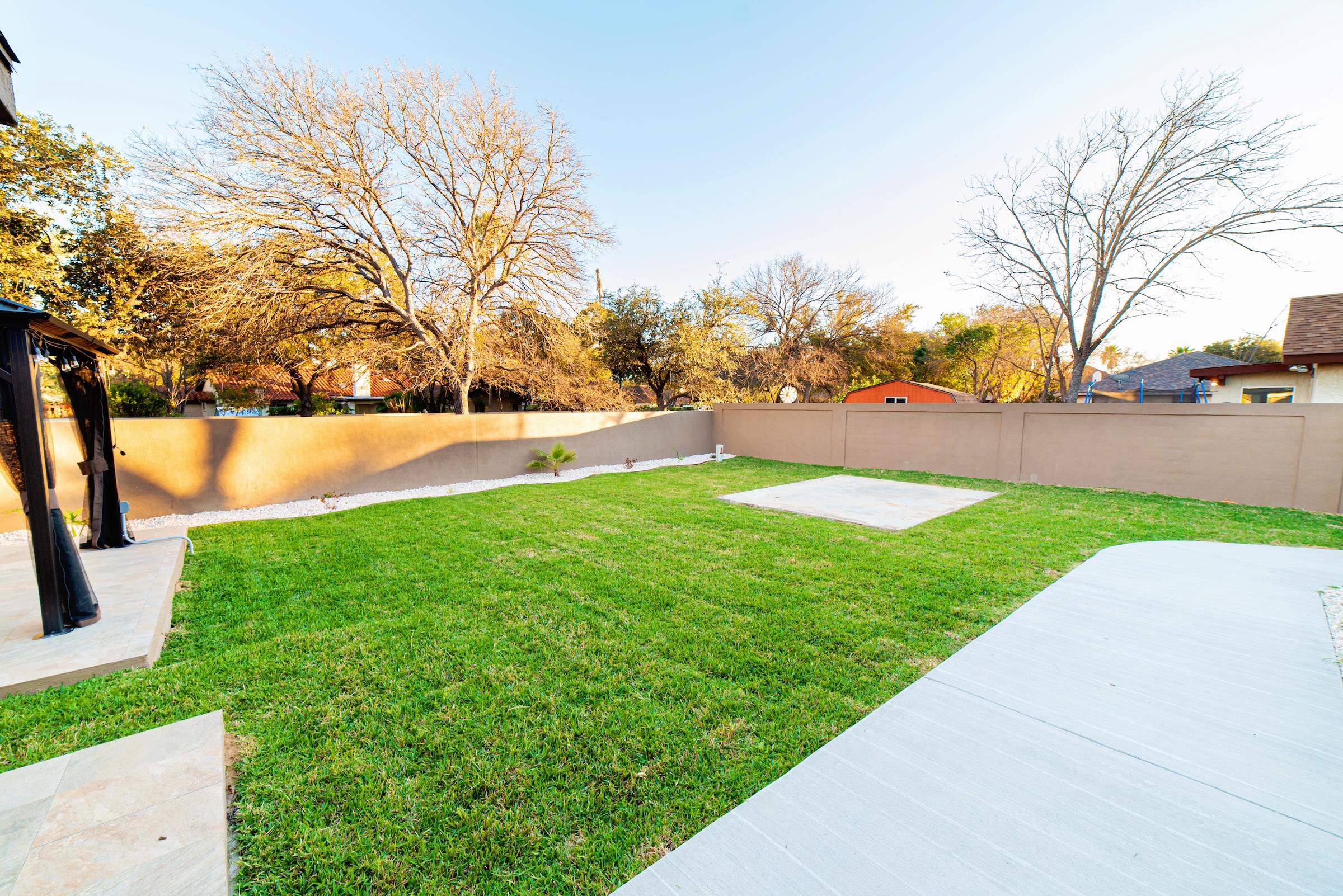 8655 Northridge Lp Property Photo 6