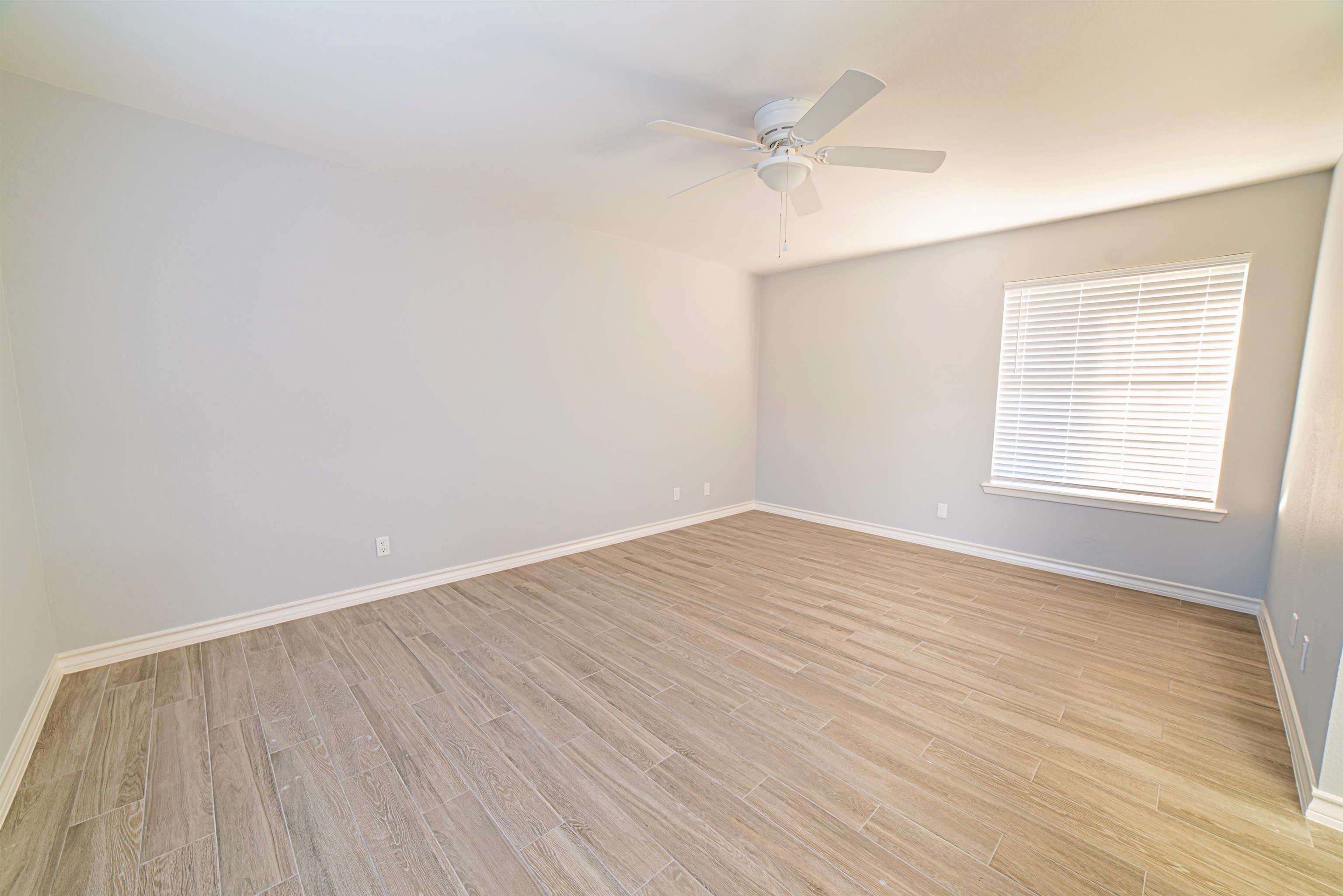 8655 Northridge Lp Property Photo 22