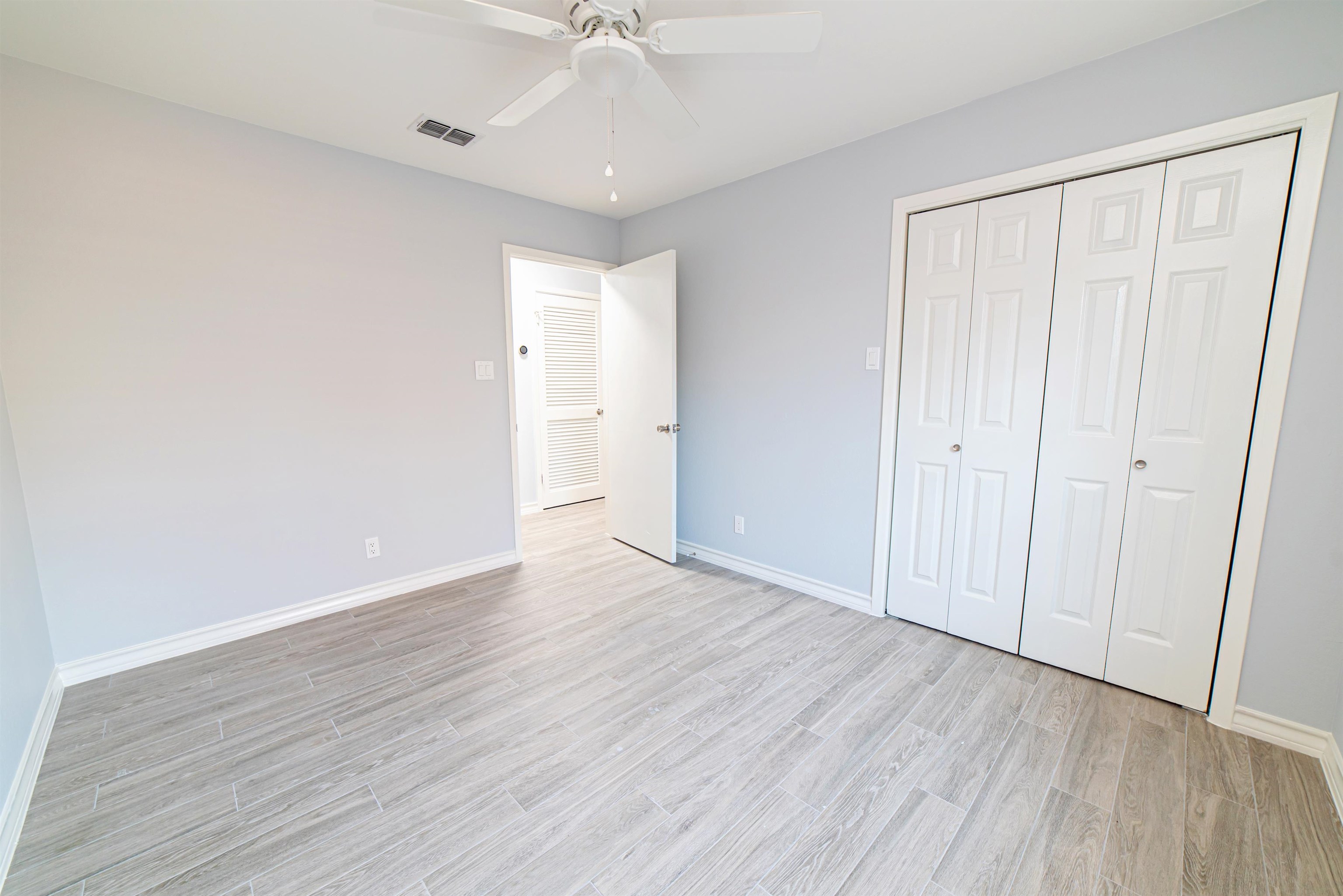 8655 Northridge Lp Property Photo 27