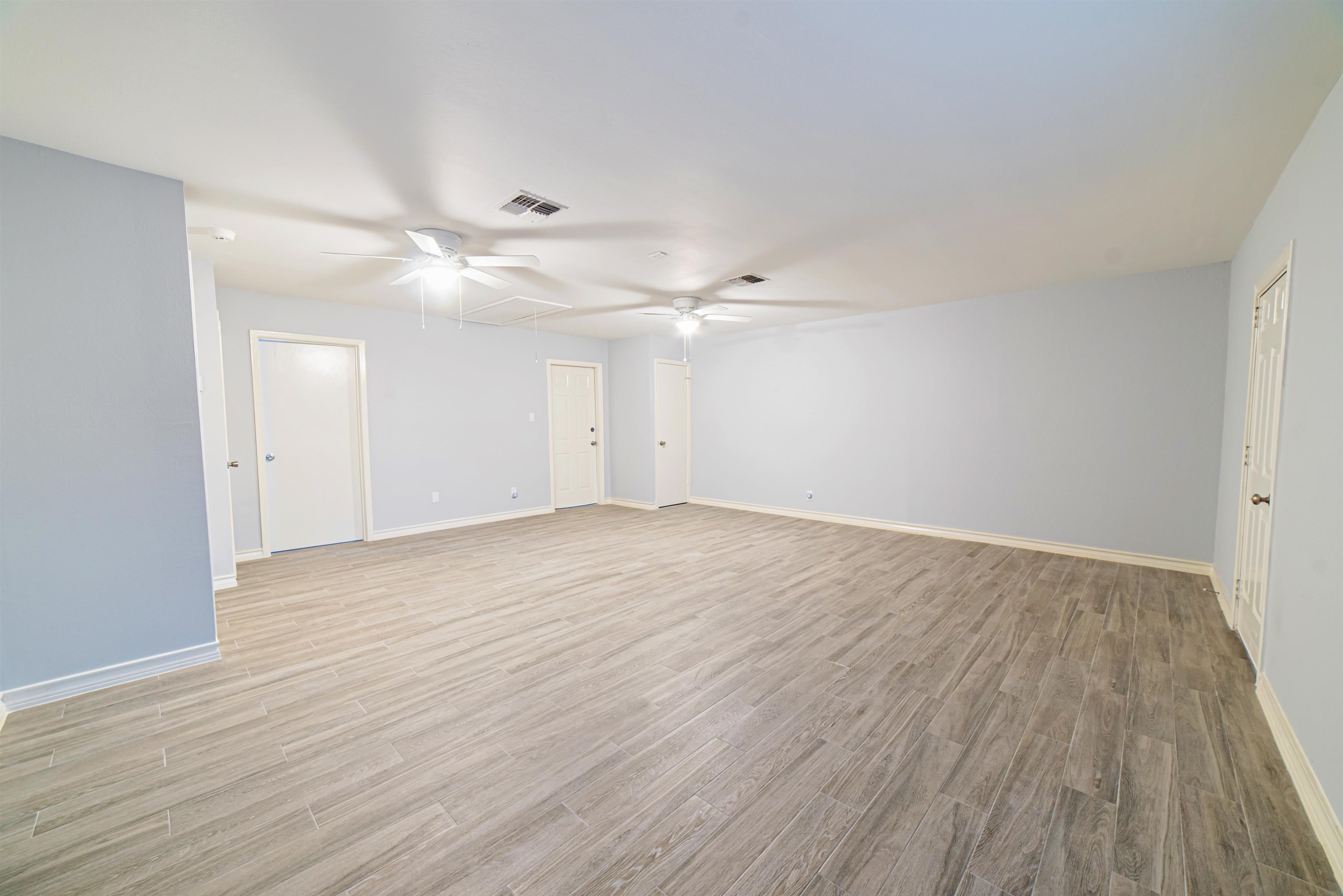 8655 Northridge Lp Property Photo 32