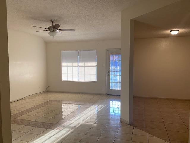 8810 Shalom Cir Property Photo 4