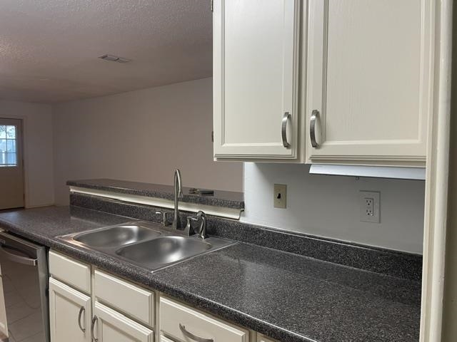 100 Village Blvd 3 Property Photo 5