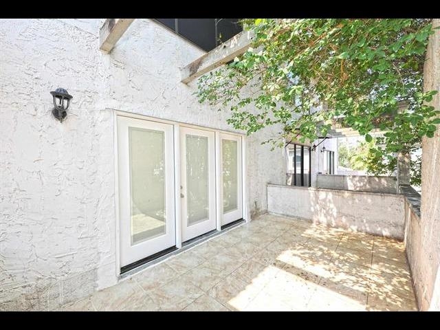 100 Village Blvd 3 Property Photo 21