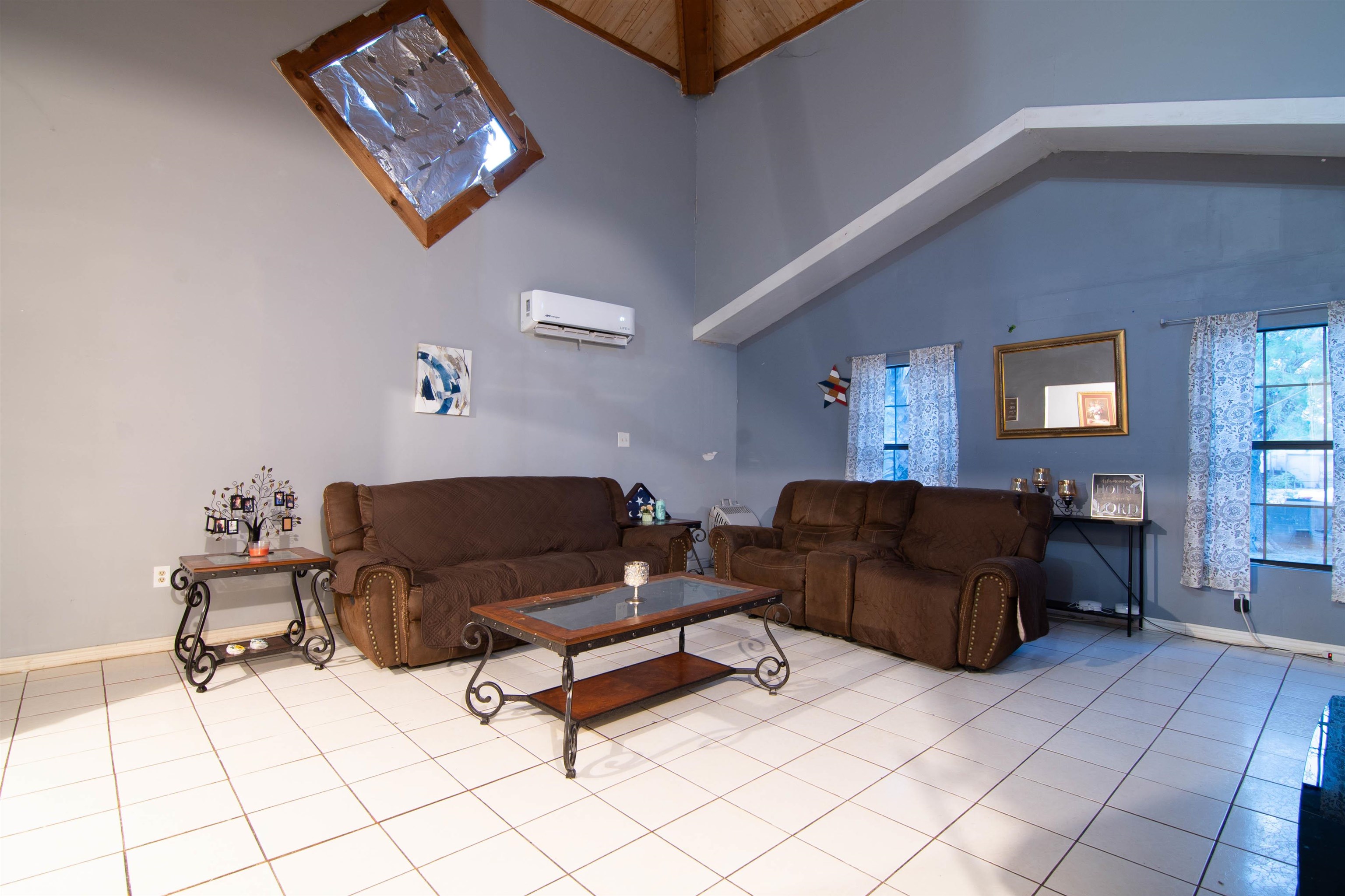 3305 Corpus Christi St Property Photo 4