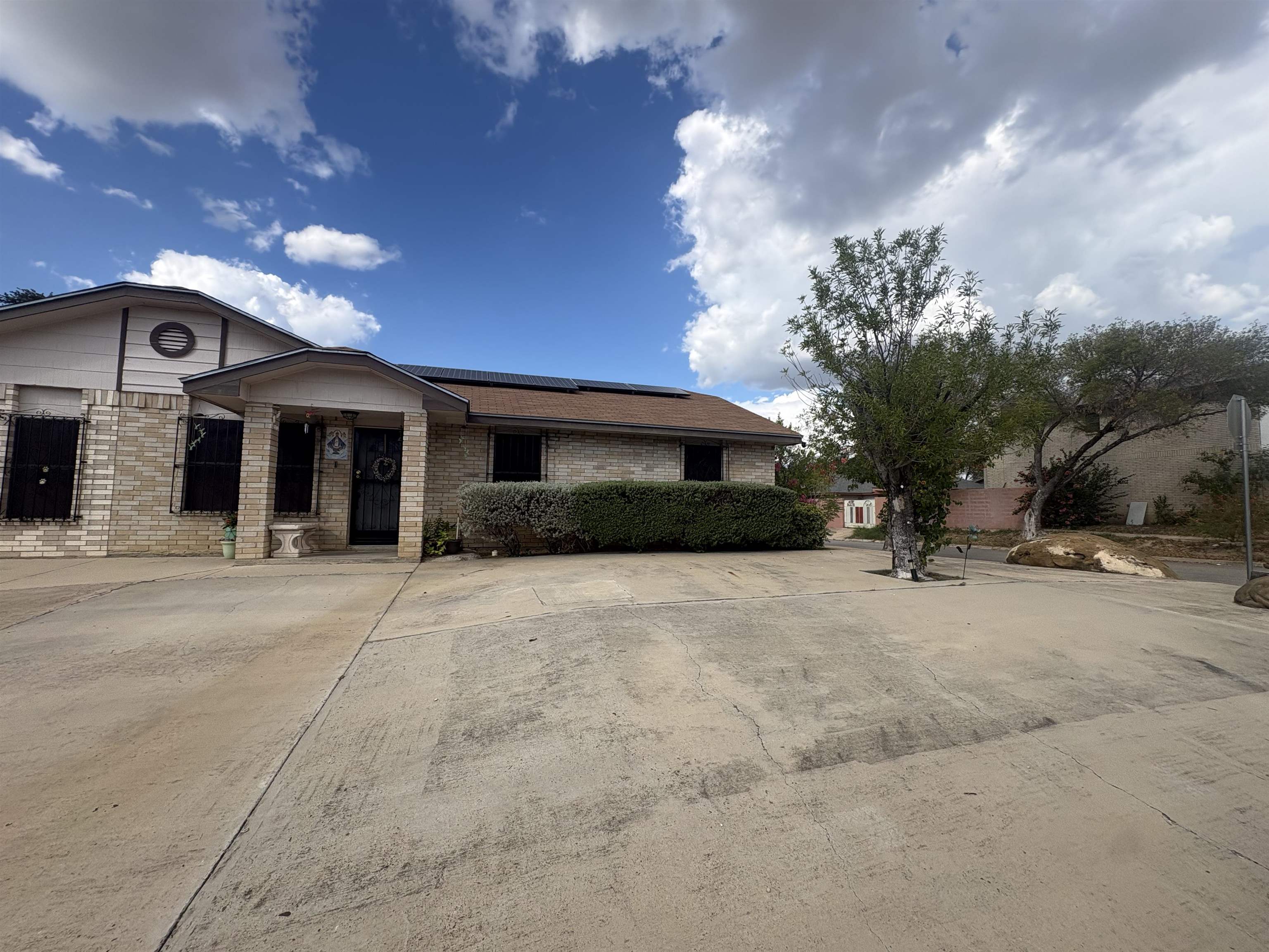 5710 Cactus Dr Property Photo 4
