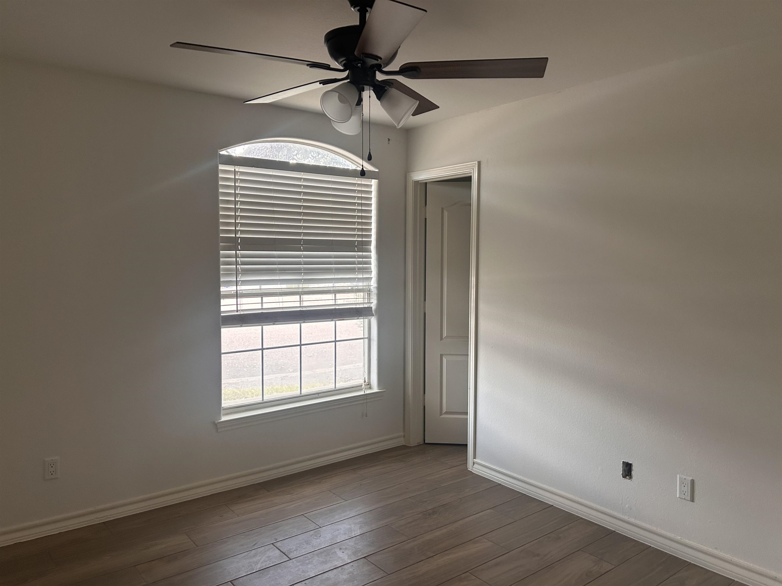 415 Goldeneye Ct Property Photo 6