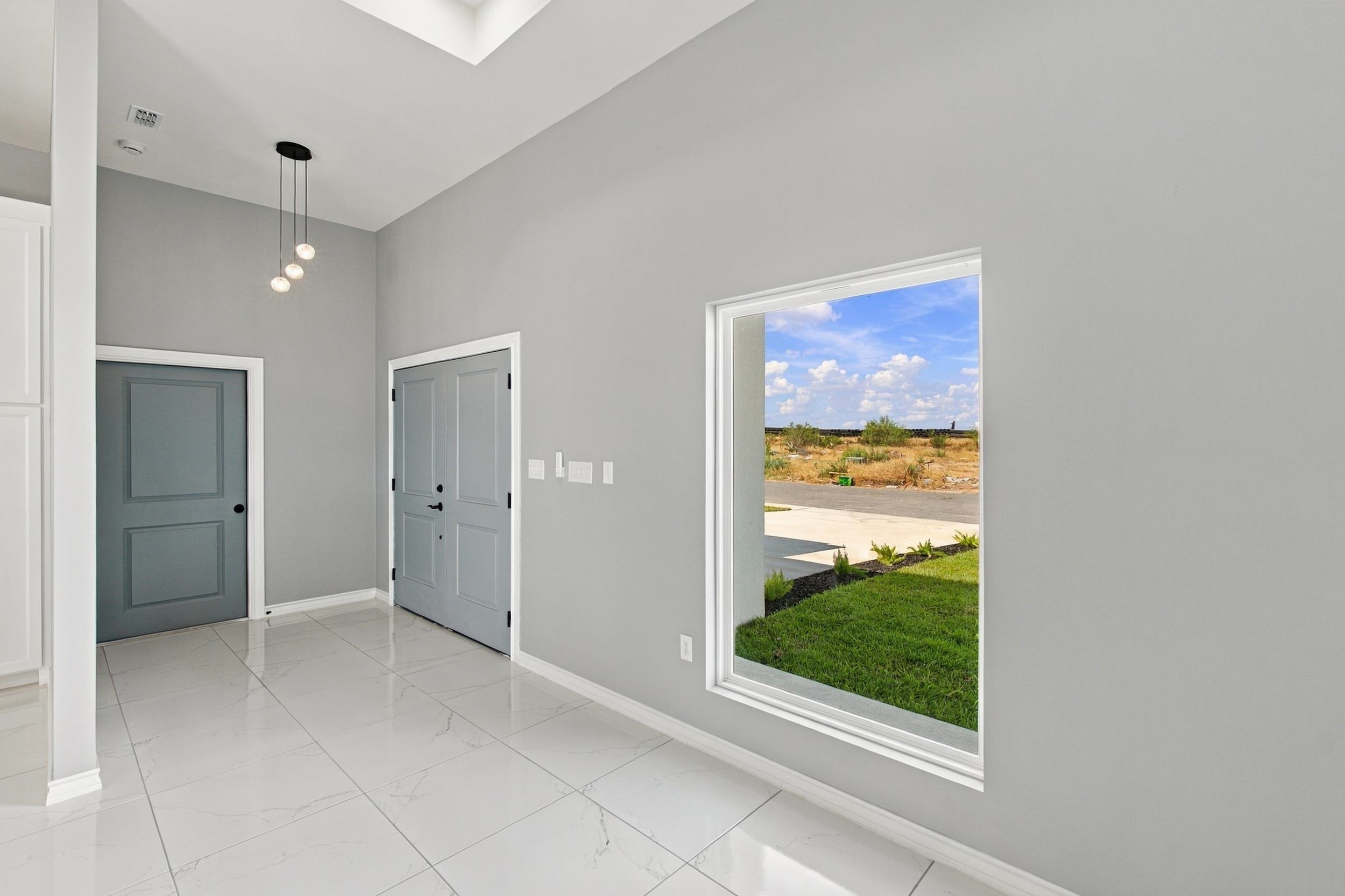 6703 El Jinete Dr. Property Photo 10