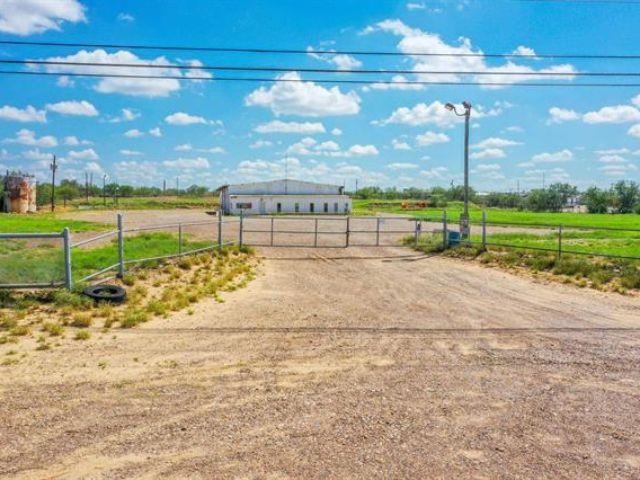 5215 U.s. Hwy 83 South Property Photo 3
