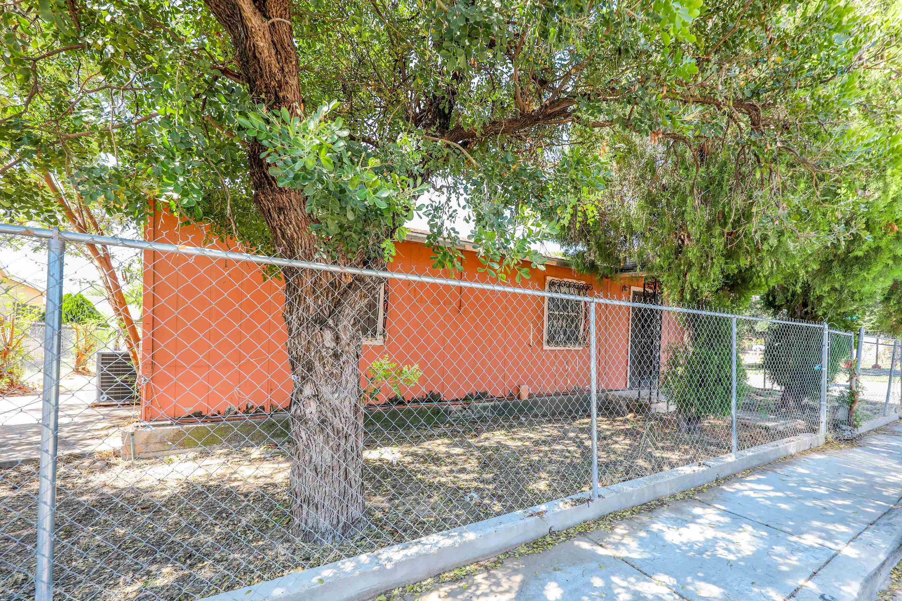 1719 Iturbide St Property Photo 1