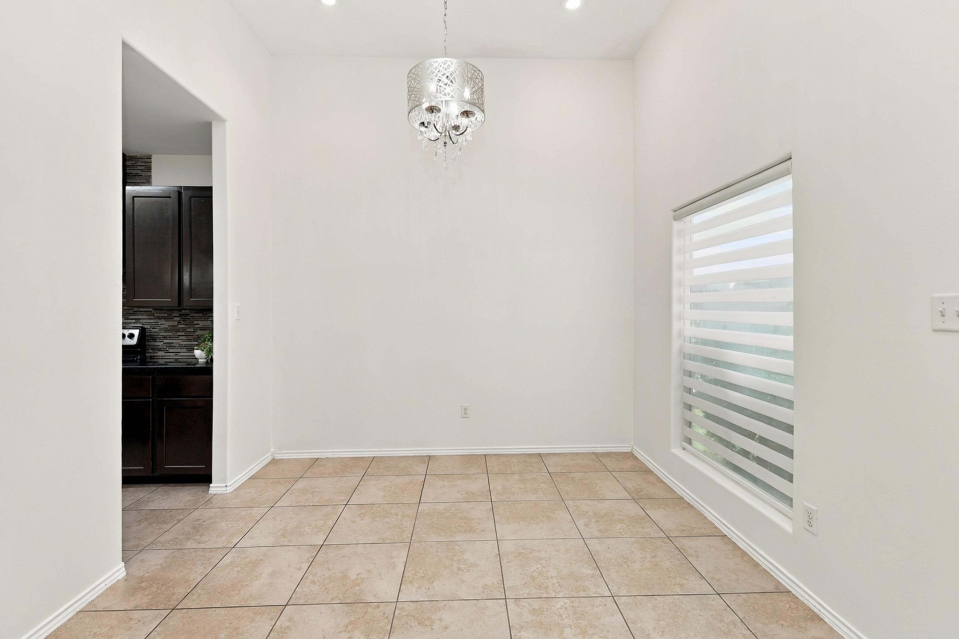 9808 Aziz St. Property Photo 5