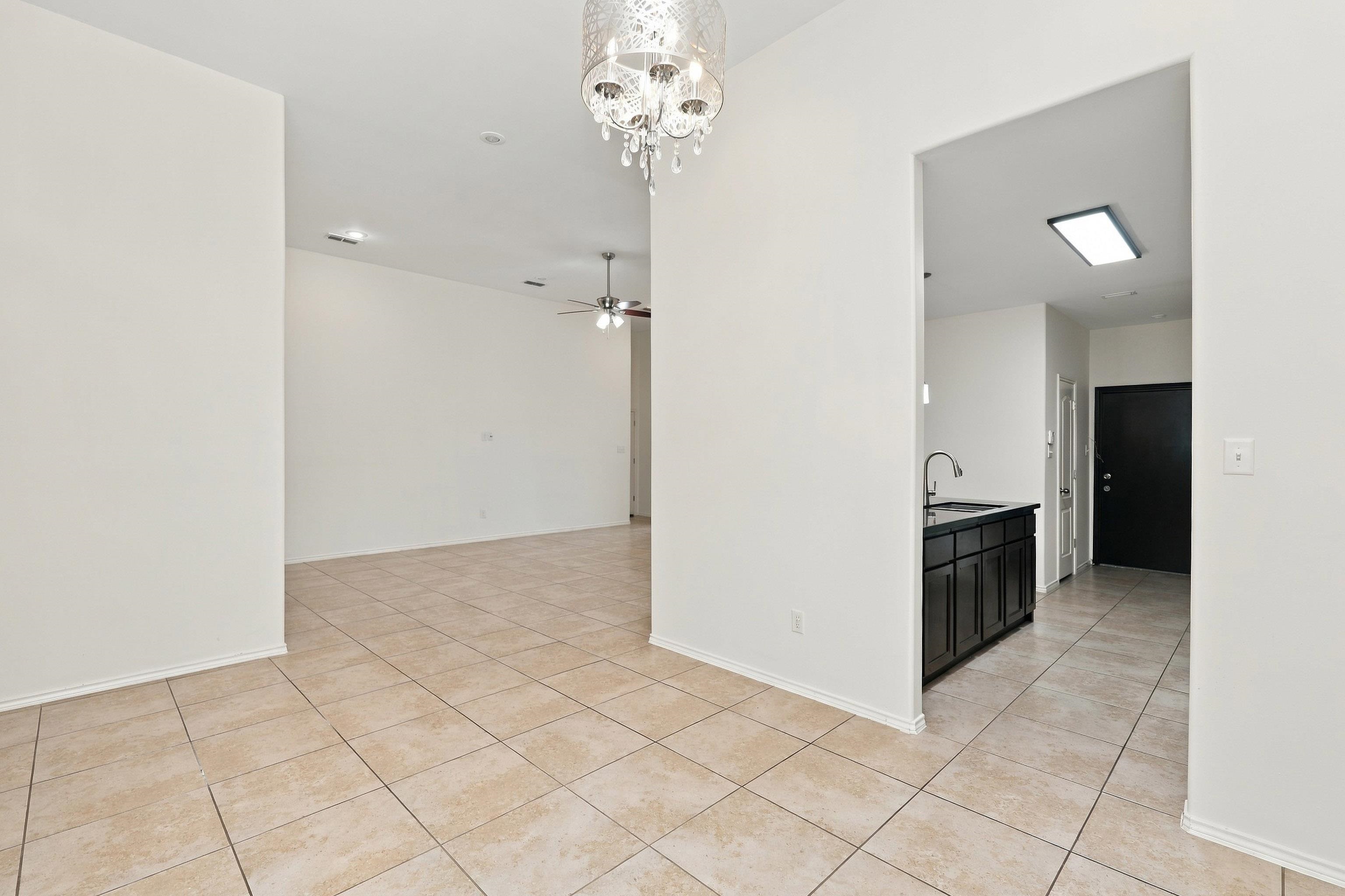 9808 Aziz St. Property Photo 7