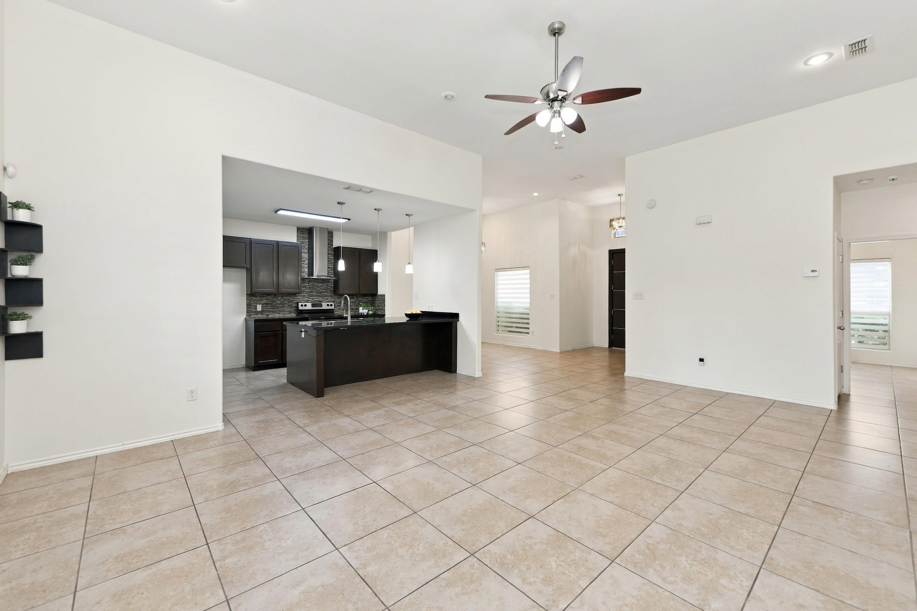 9808 Aziz St. Property Photo 14