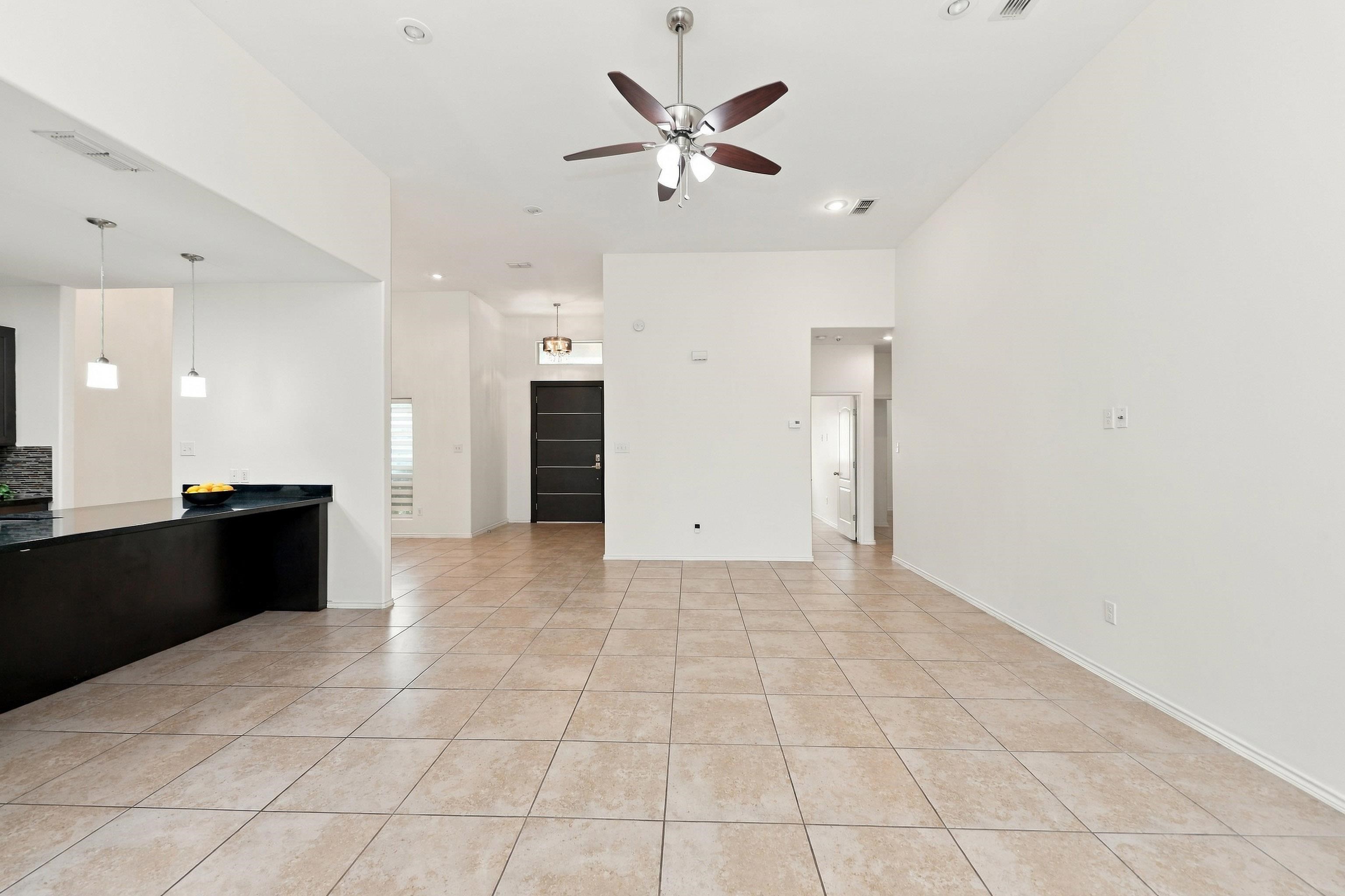 9808 Aziz St. Property Photo 15