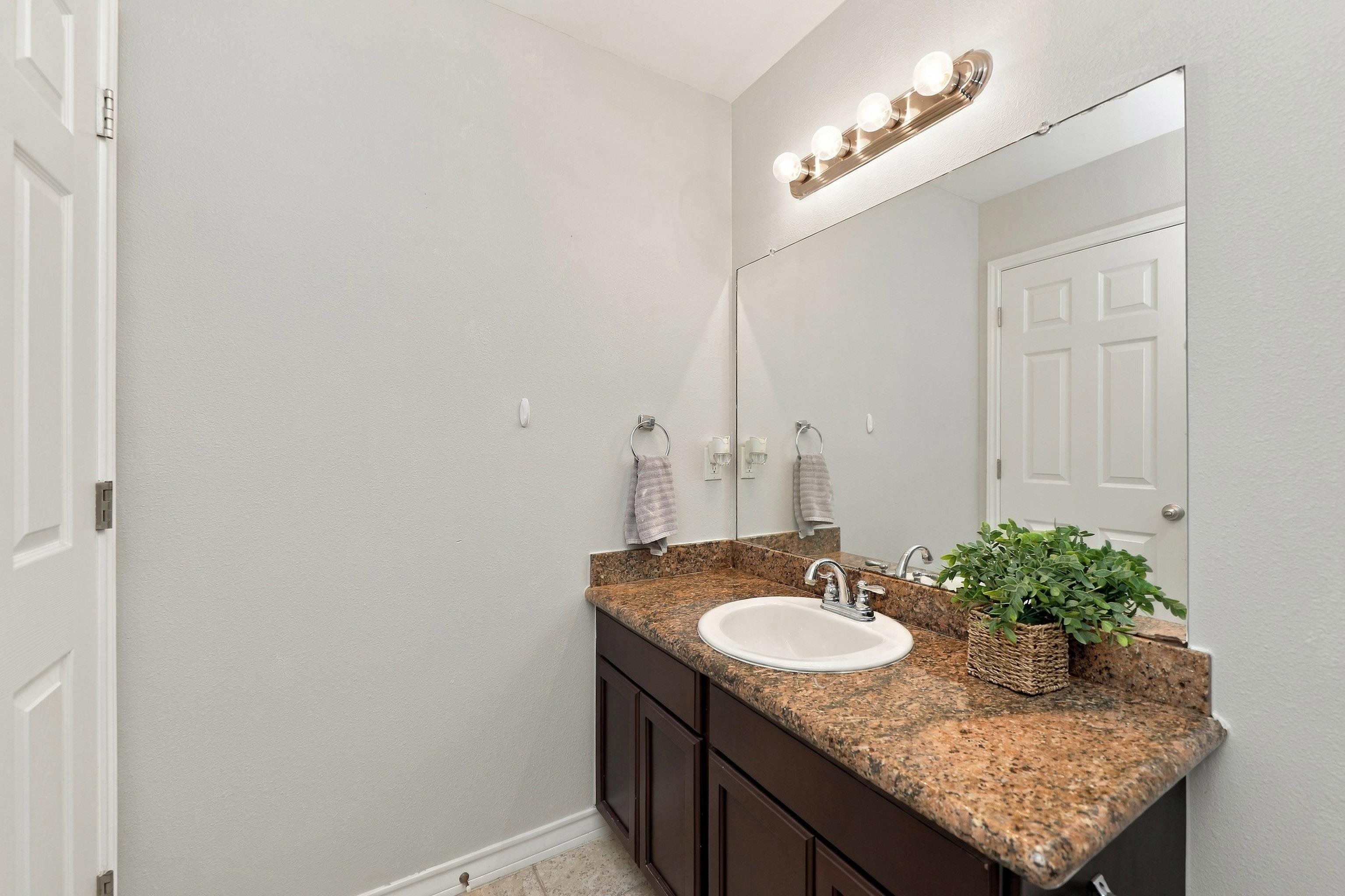 504 Silver Palm Dr Property Photo 29
