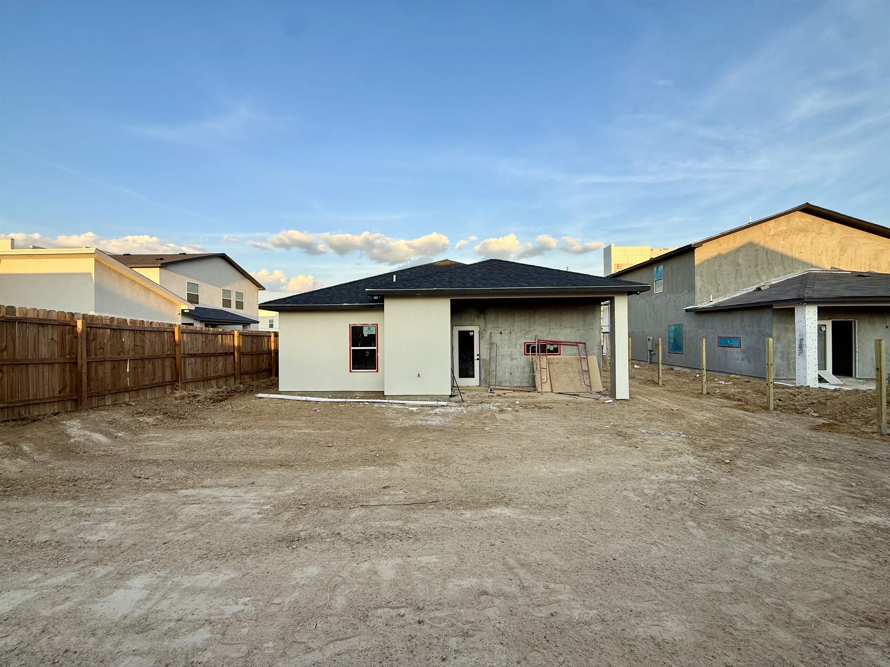 5706 Lone Star Loop Property Photo 10