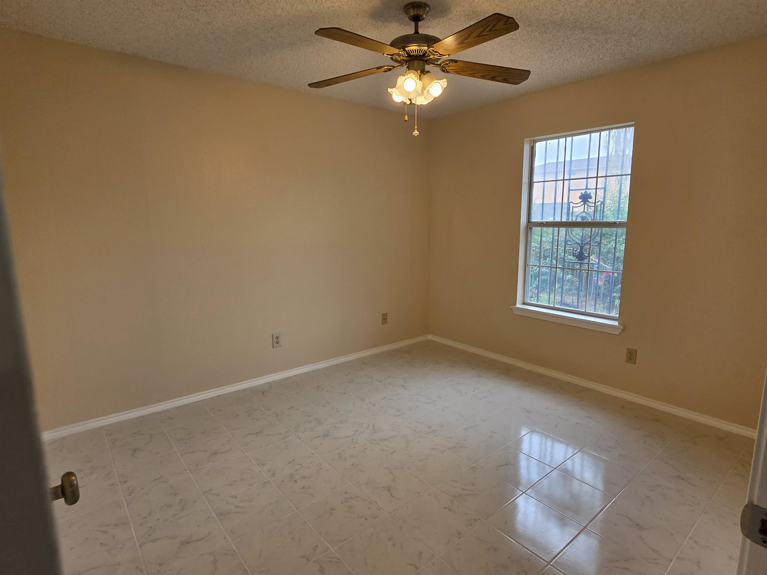 506 Shiloh Dr 5 Property Photo 12