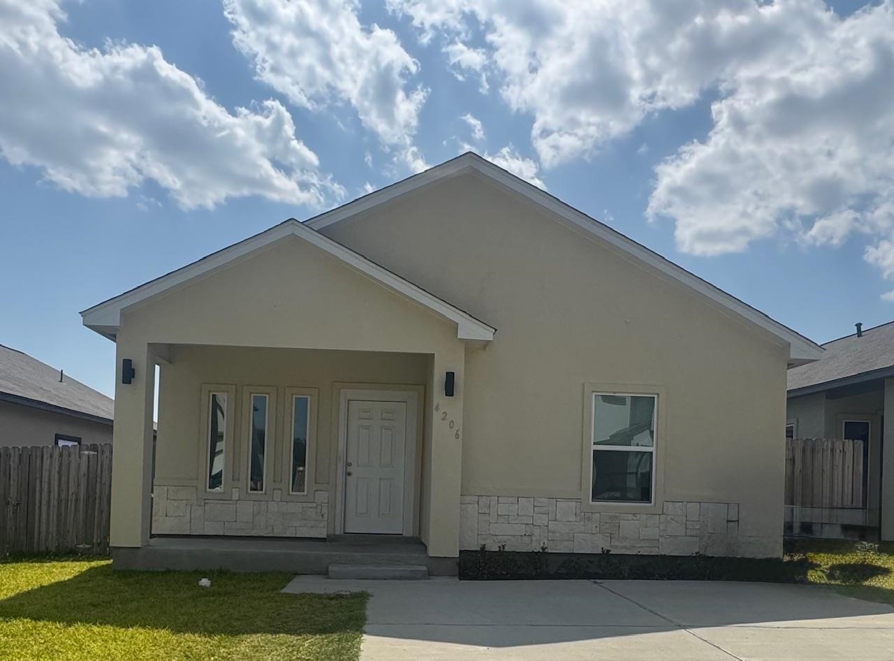 4206 Gavilan Dr. Property Photo 1