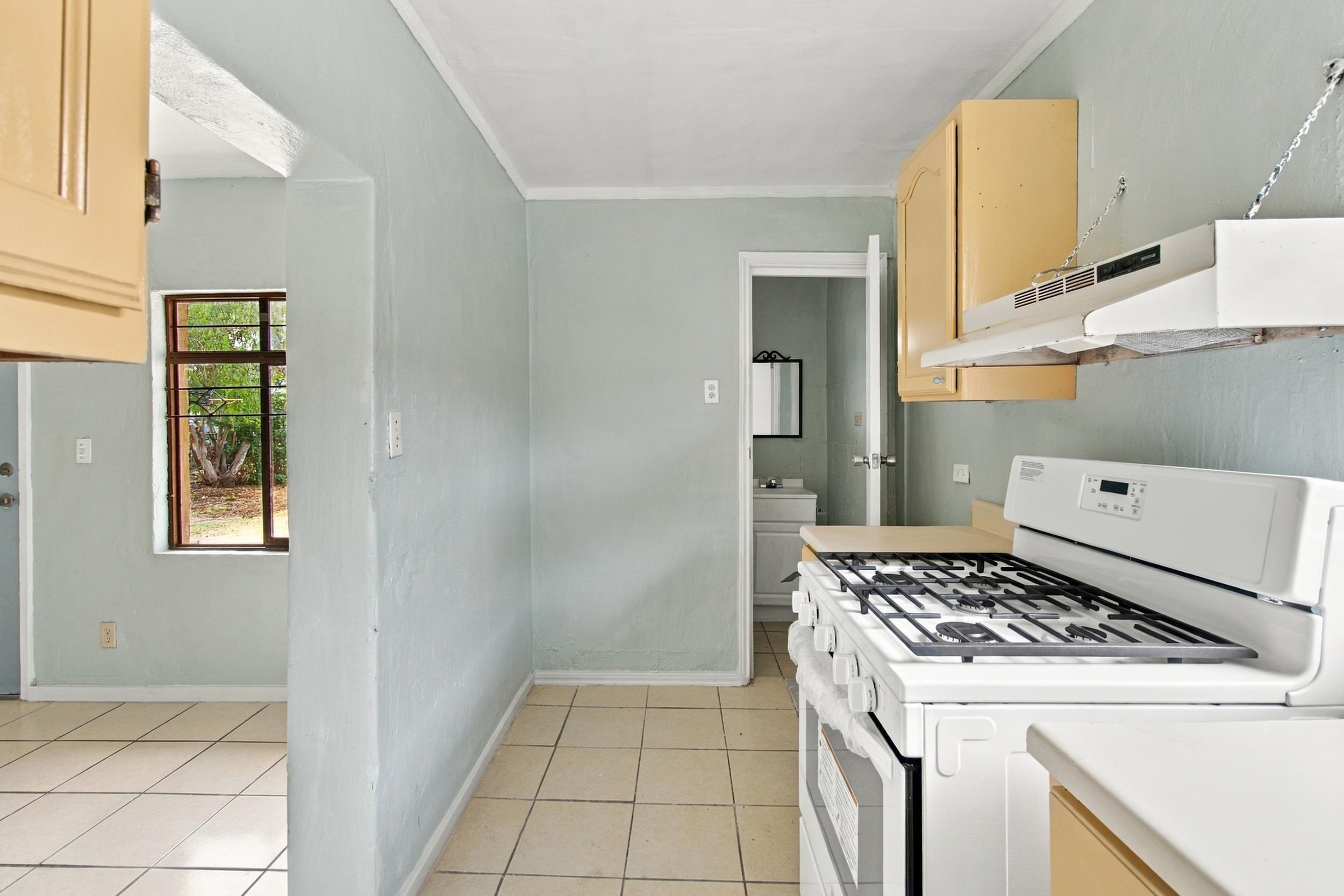 3502 Guadalupe St 2 Property Photo 8