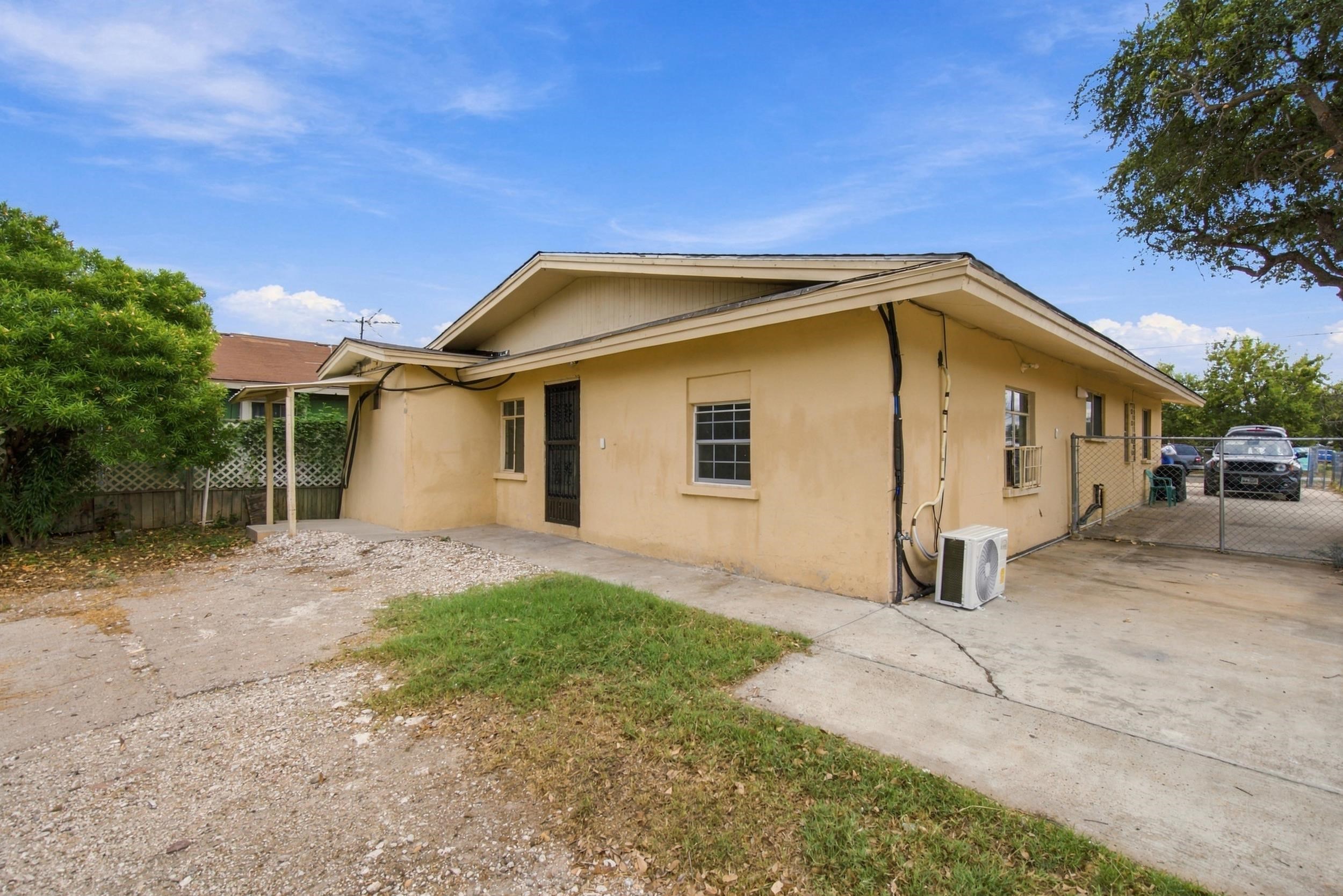 3502 Guadalupe St 2 Property Photo 11