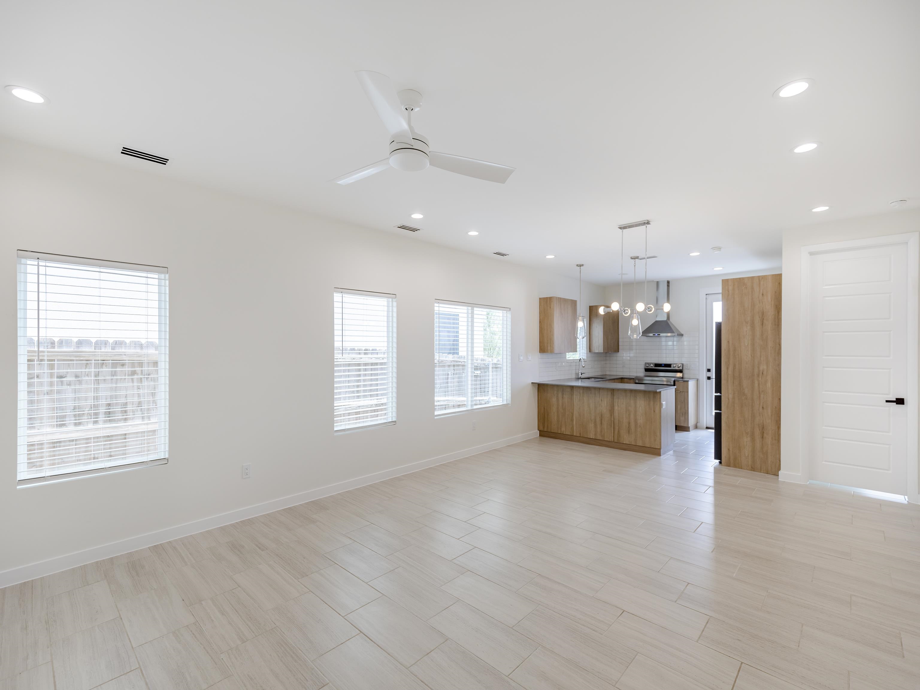 417 Deer Path Loop Property Photo 6
