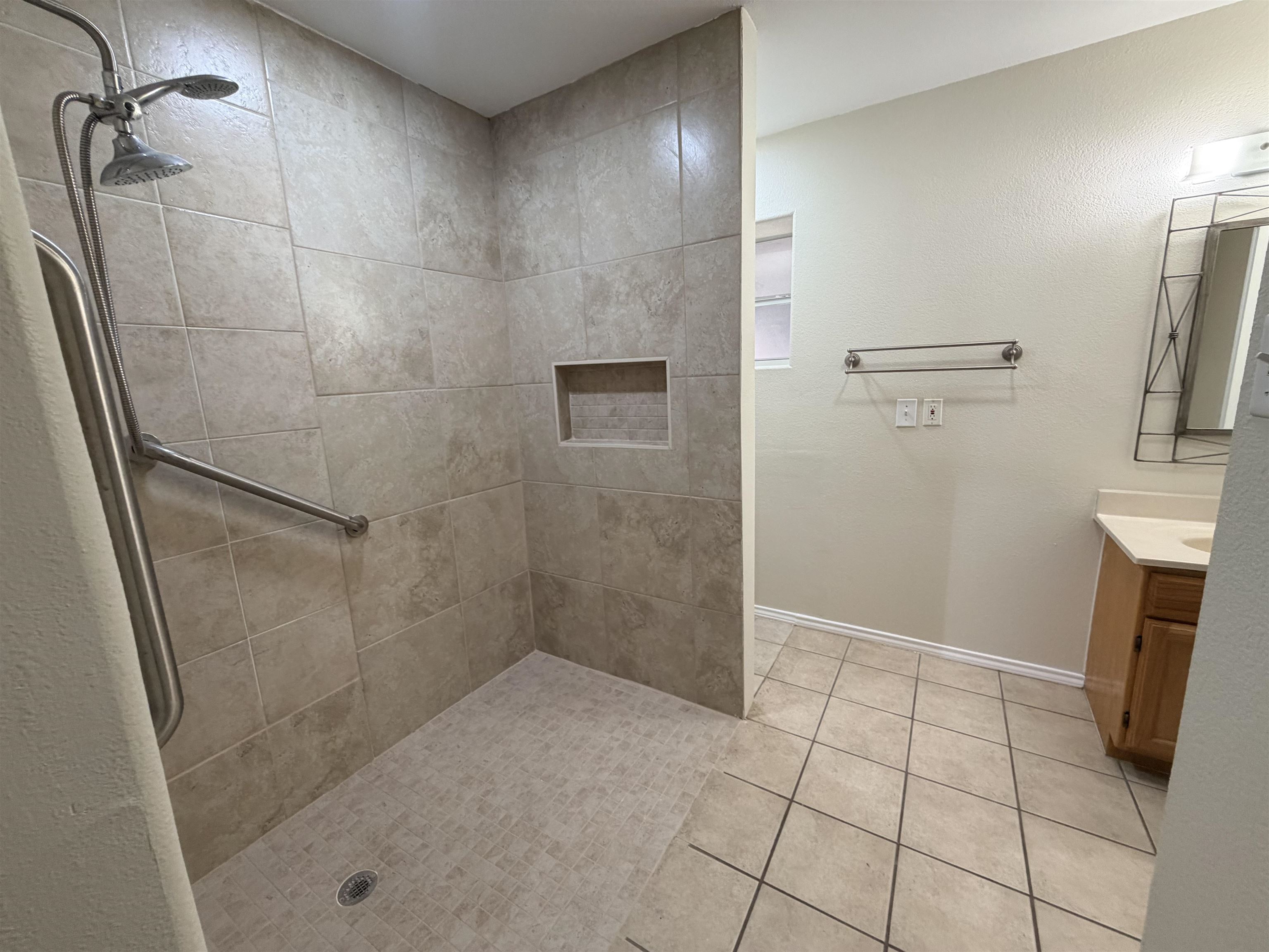 1625 Denmark Ln Property Photo 6