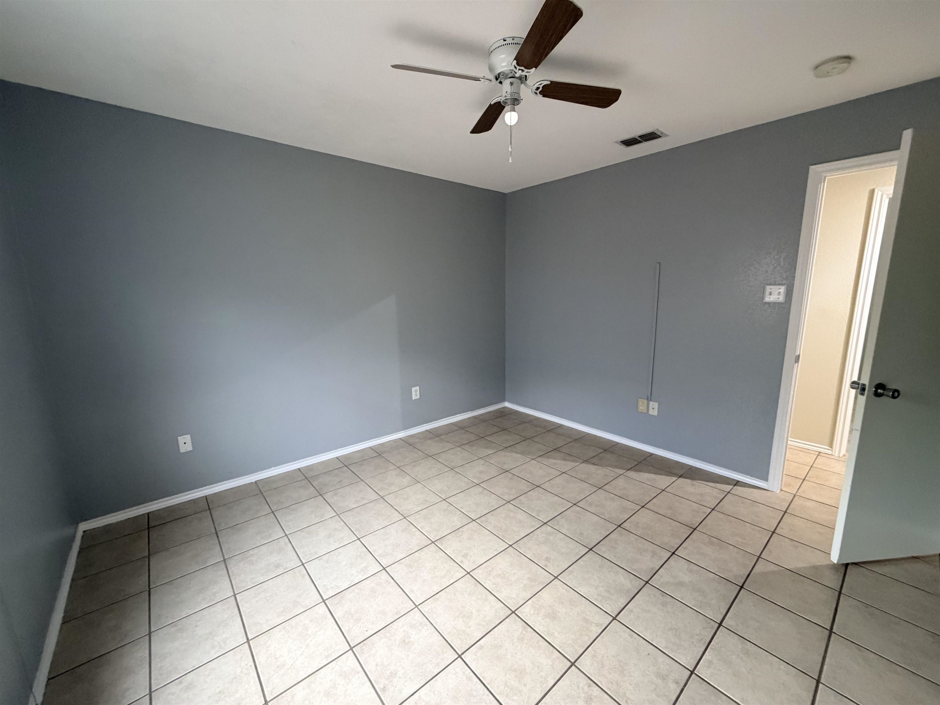 1625 Denmark Ln Property Photo 13