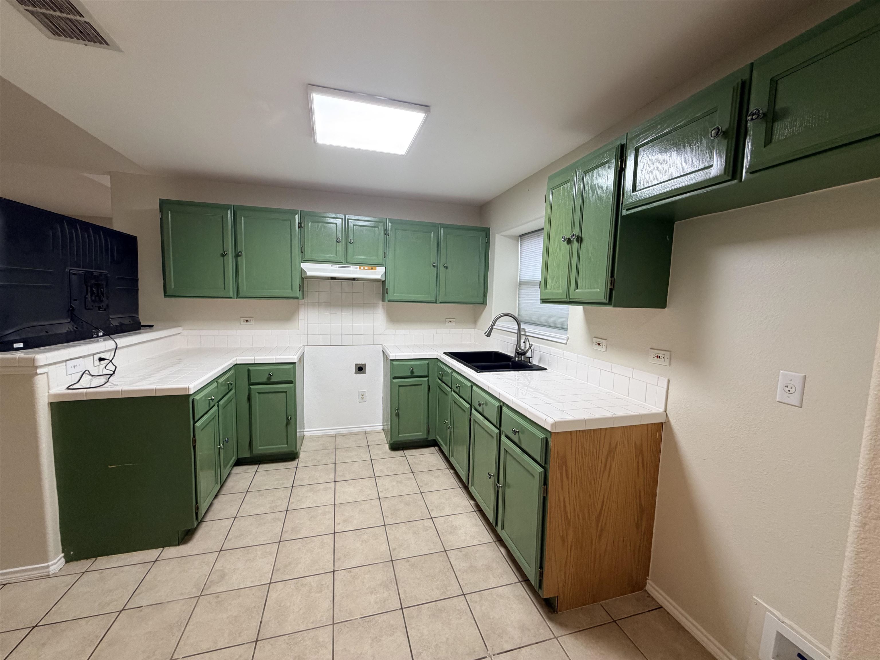 1625 Denmark Ln Property Photo 18