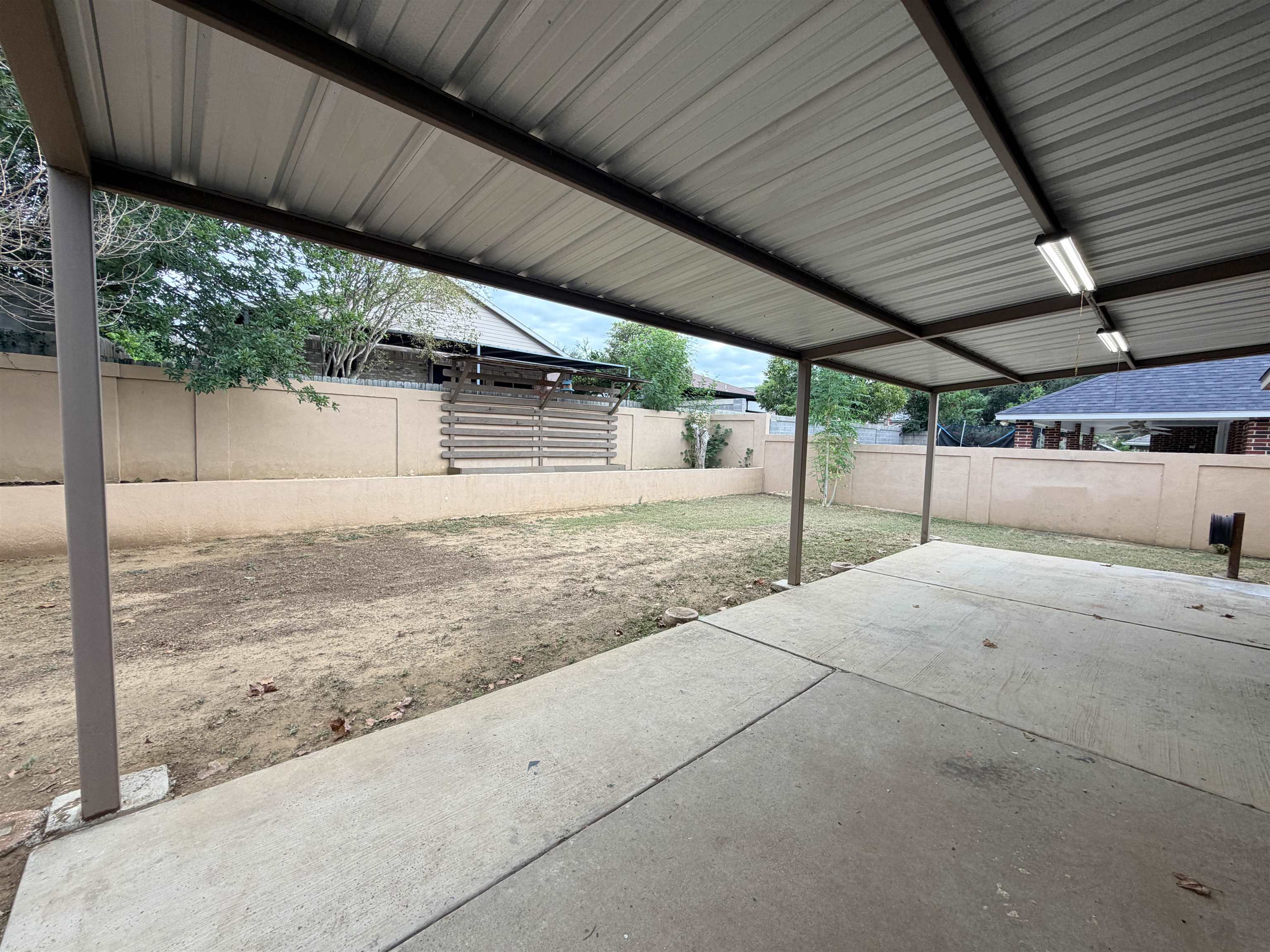 1625 Denmark Ln Property Photo 20
