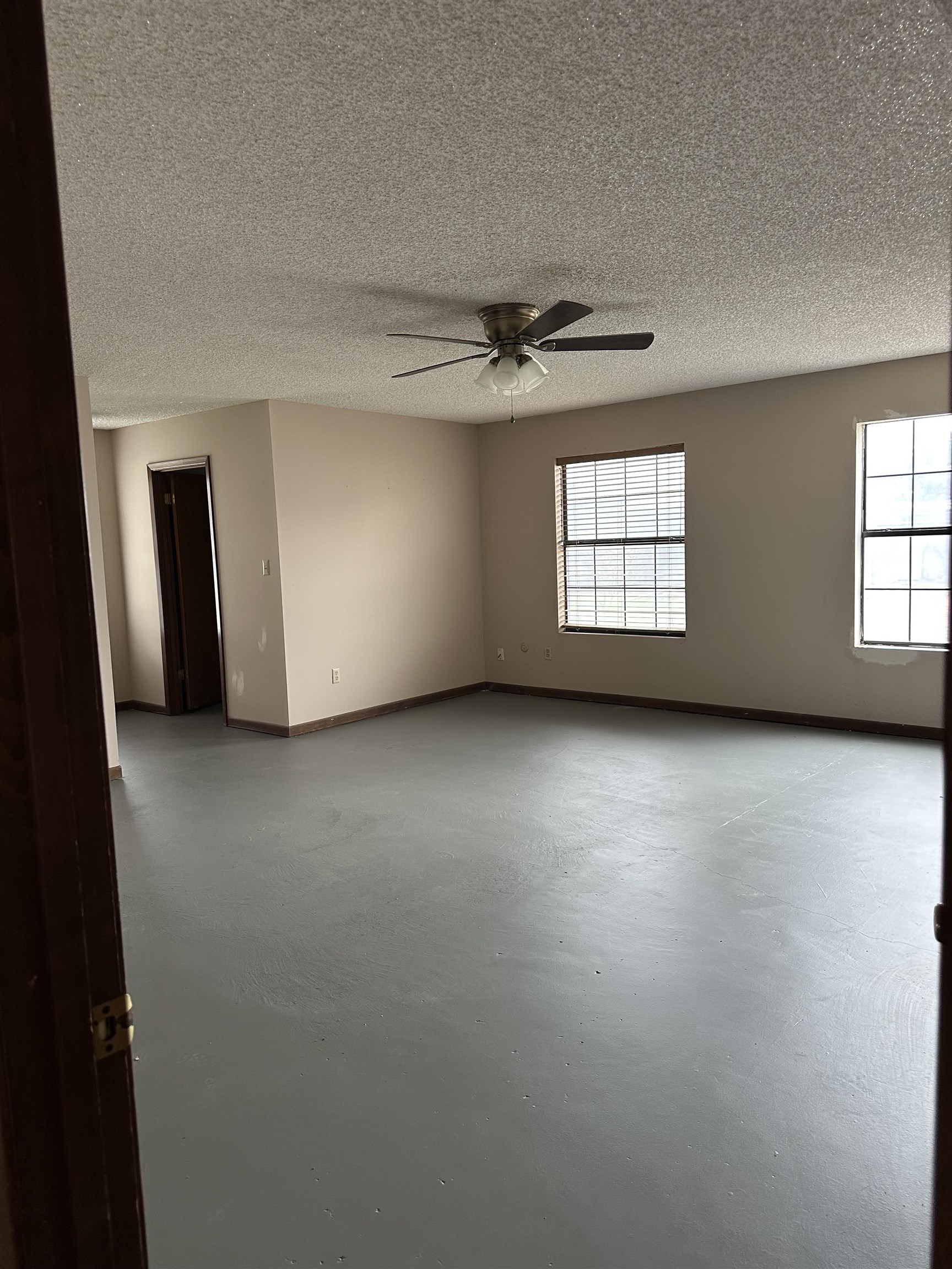 707 Tilden St. Property Photo 11