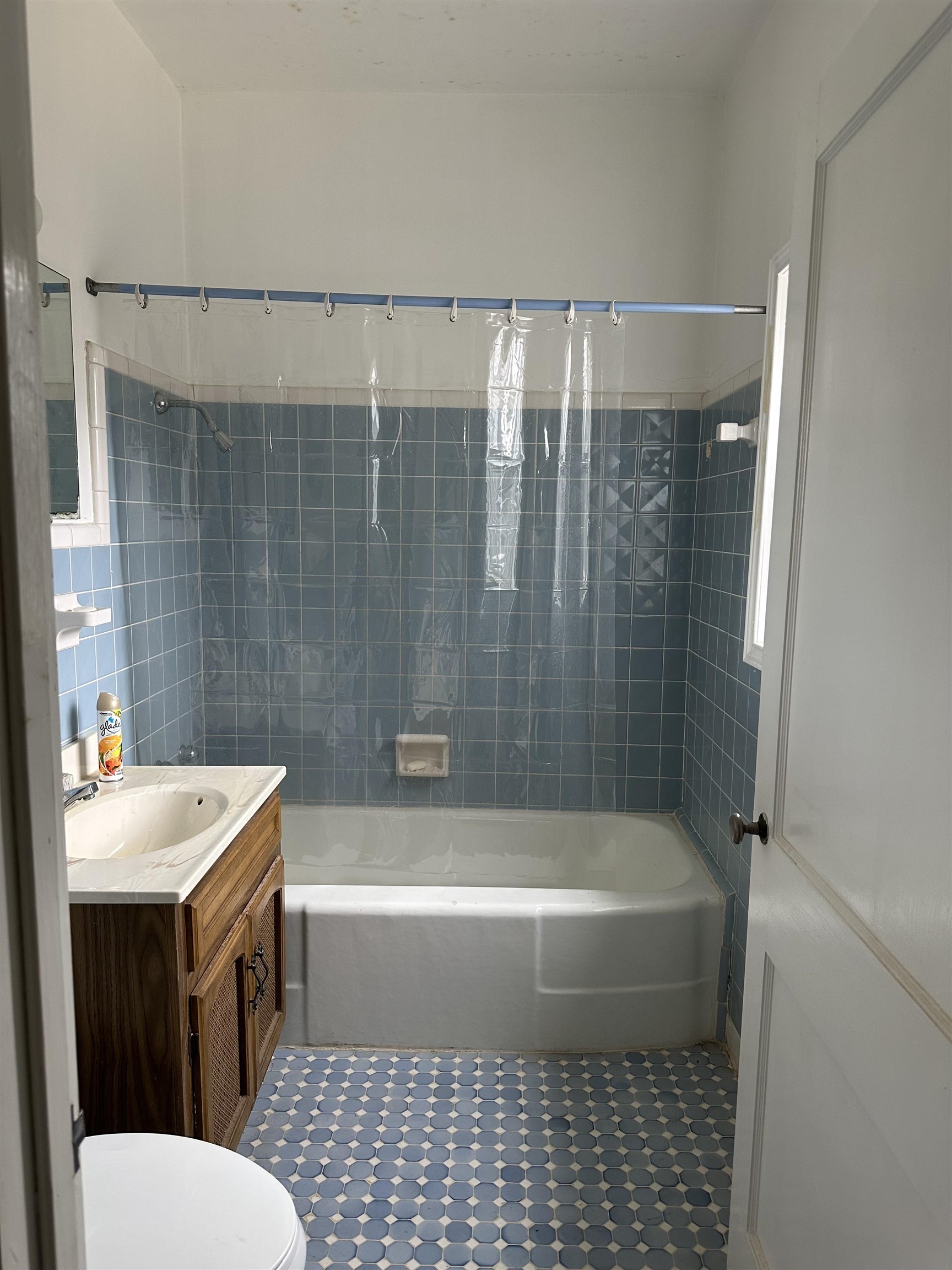 707 Tilden St. Property Photo 17