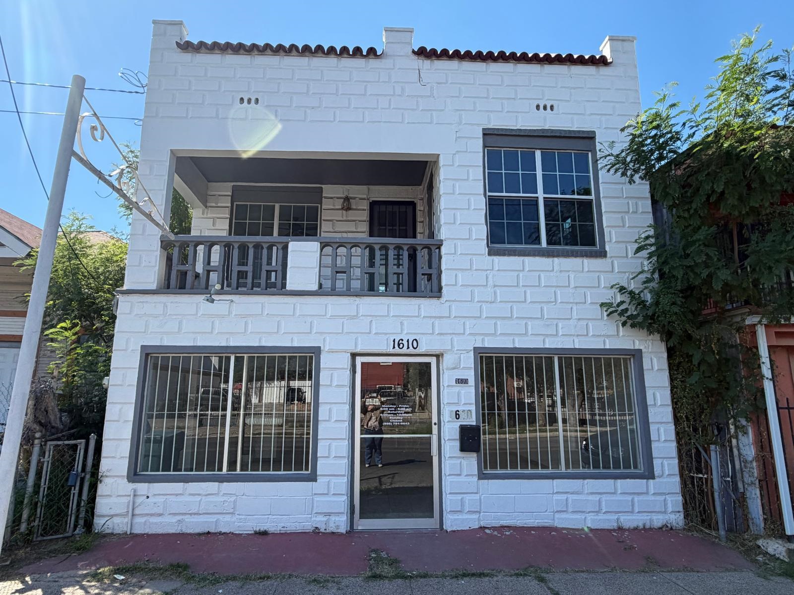 1610 San Bernardo Ave Property Photo 1