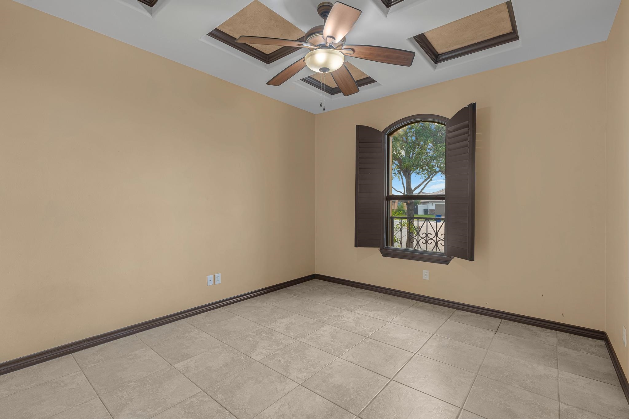 202 Butia Dr Property Photo 5