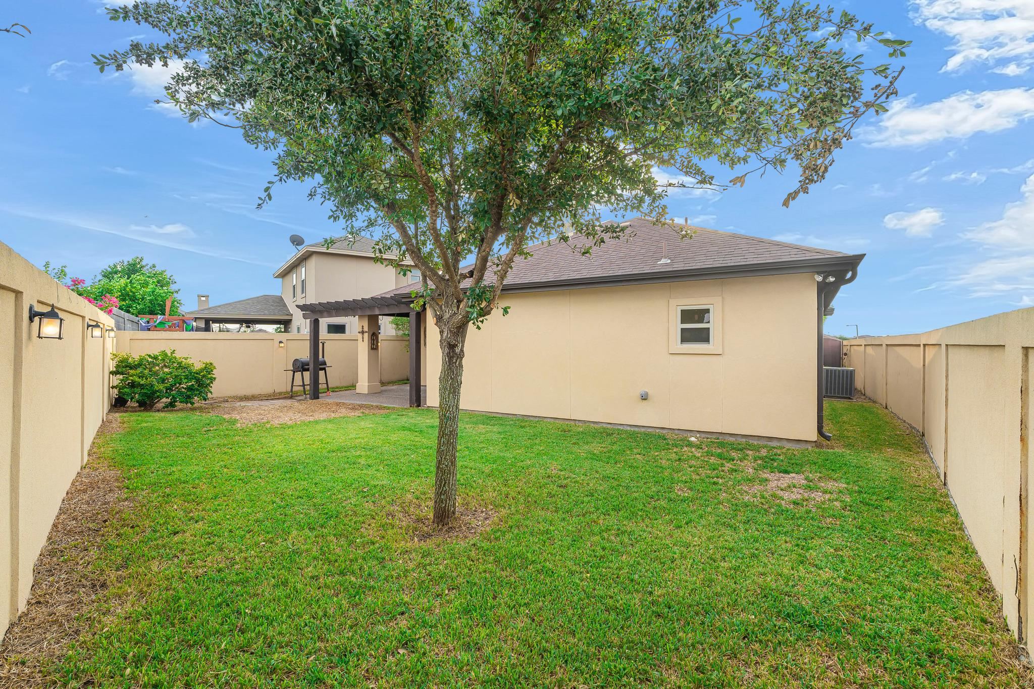 202 Butia Dr Property Photo 24