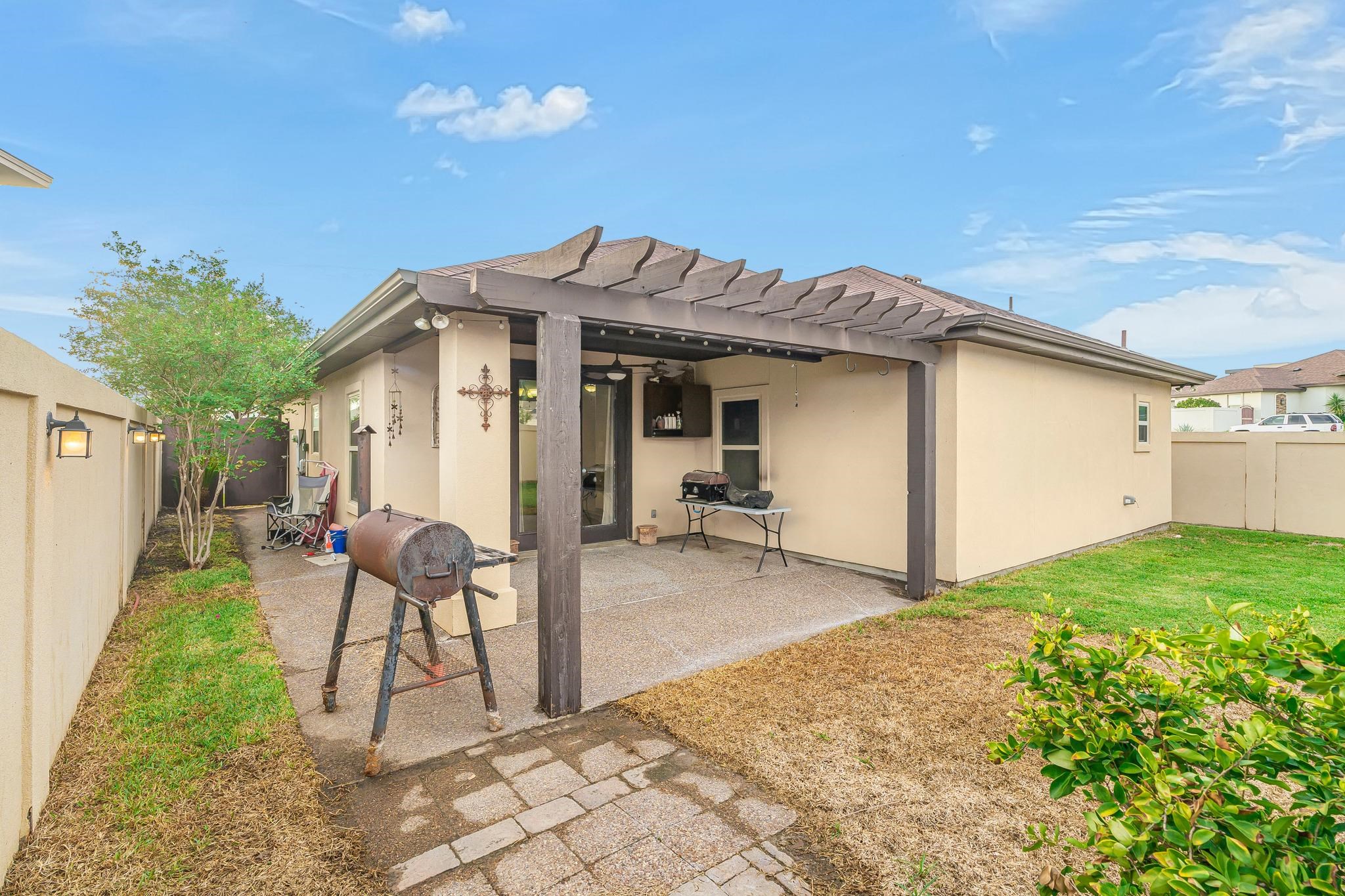 202 Butia Dr Property Photo 26