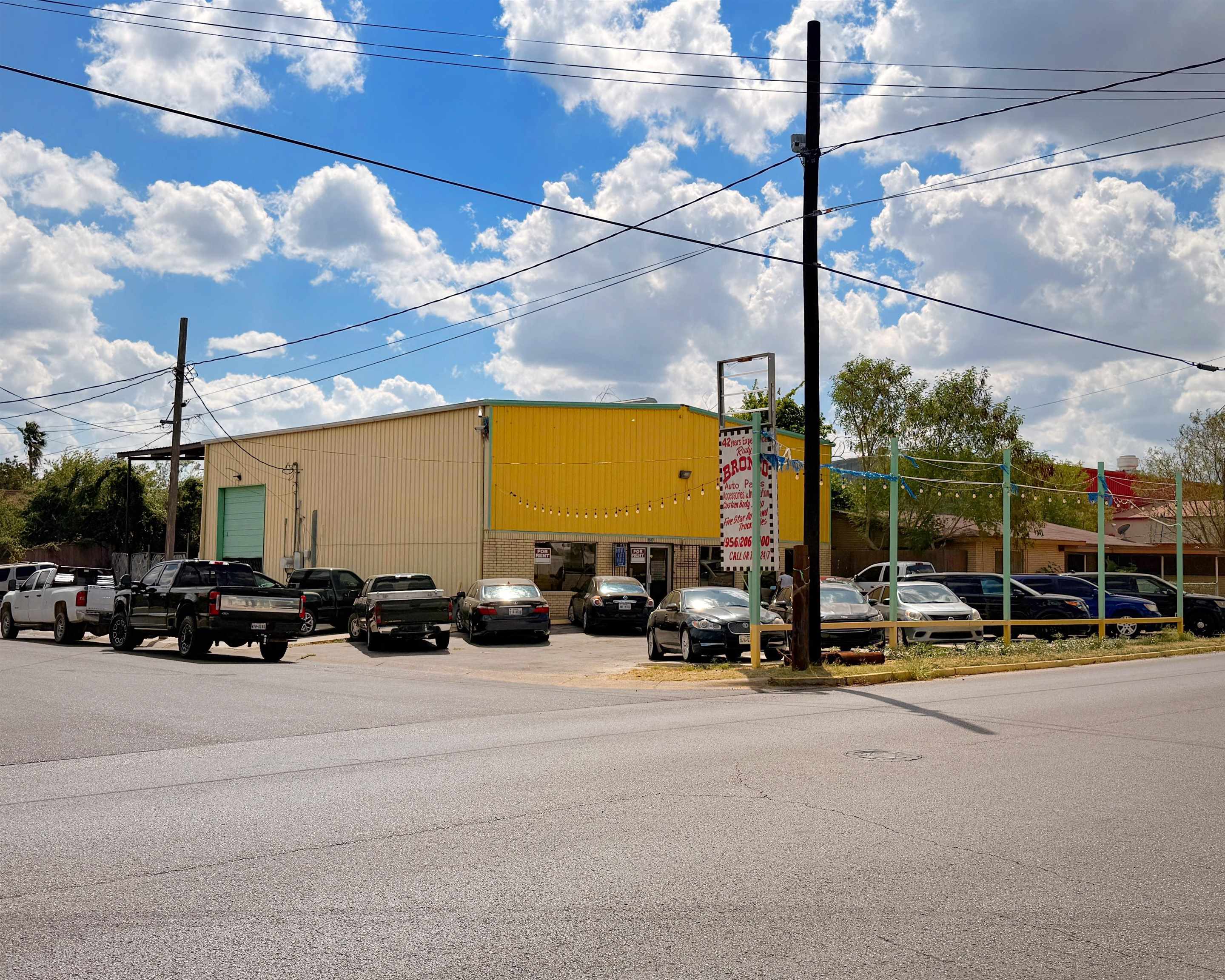1619 Market St Property Photo 1