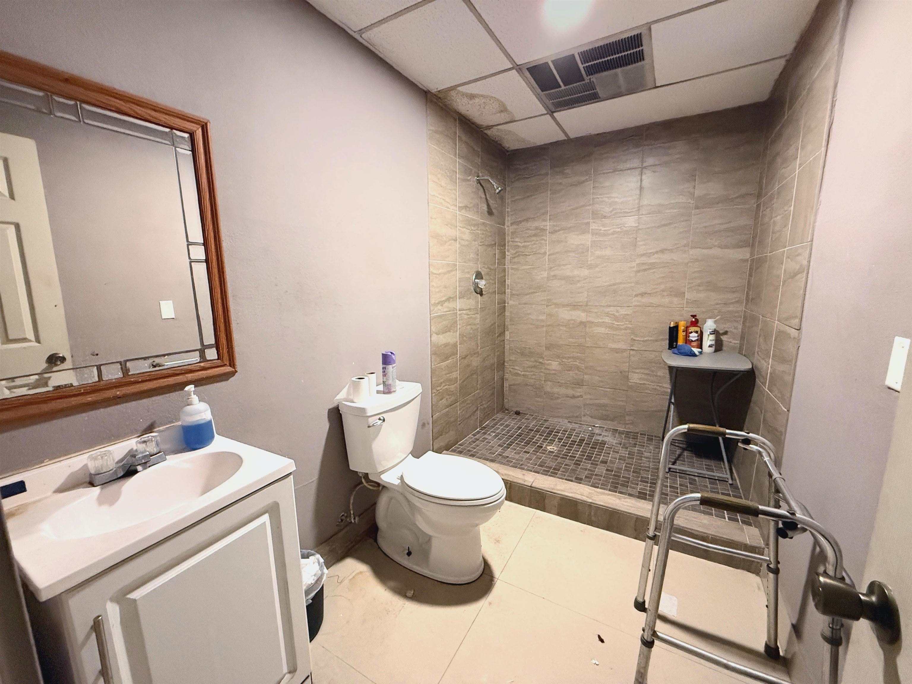 1619 Market St Property Photo 4