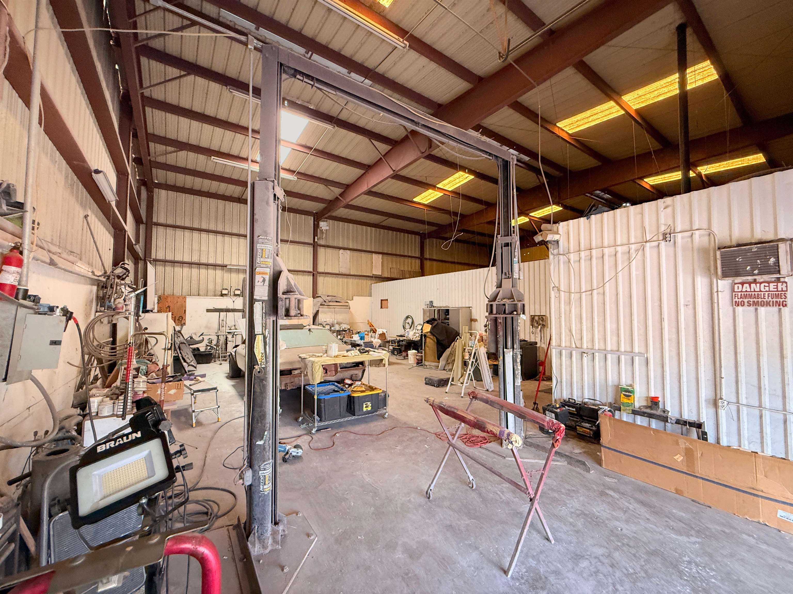 1619 Market St Property Photo 10