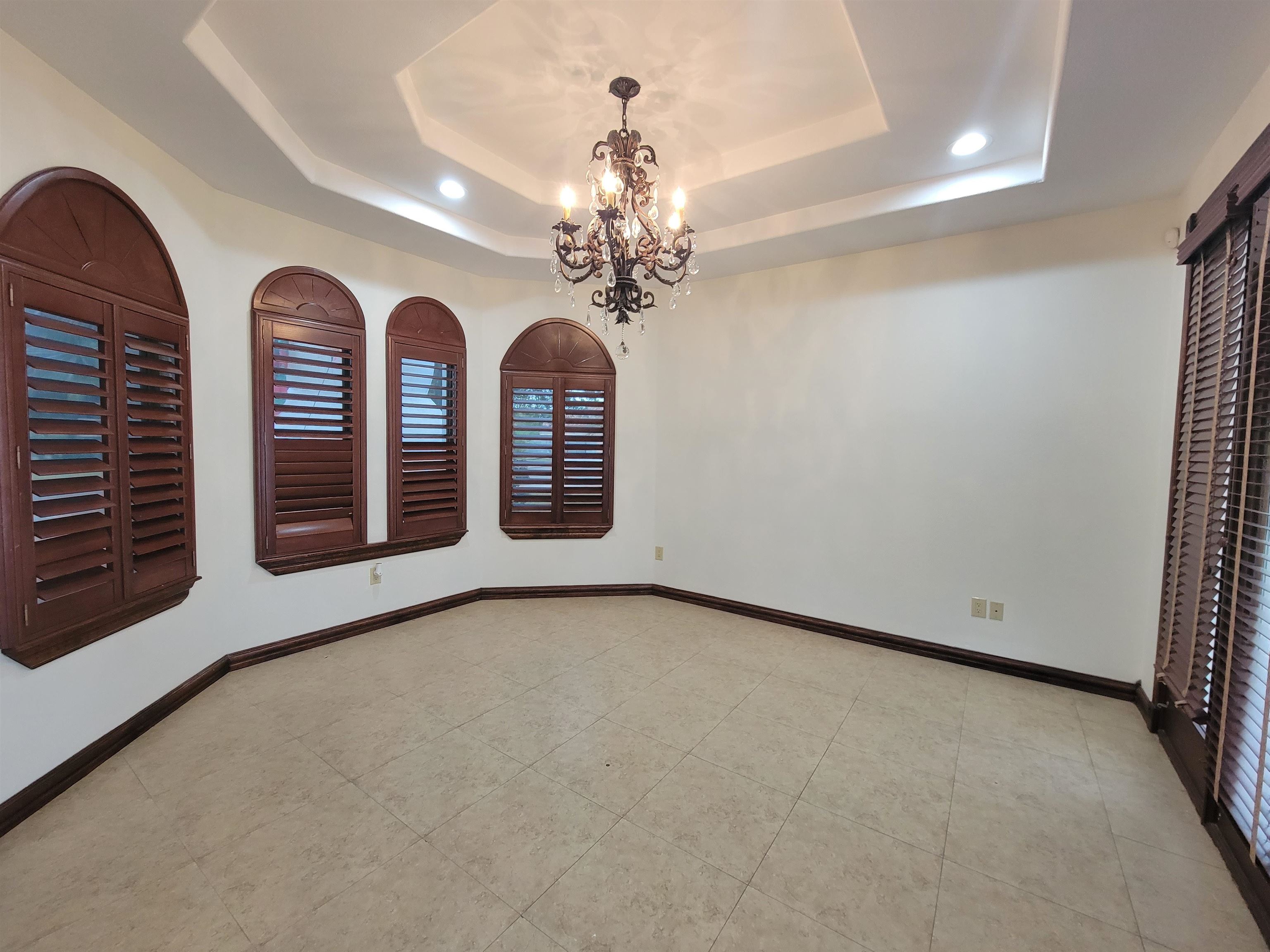 3301 Delfina Dr Property Photo 5