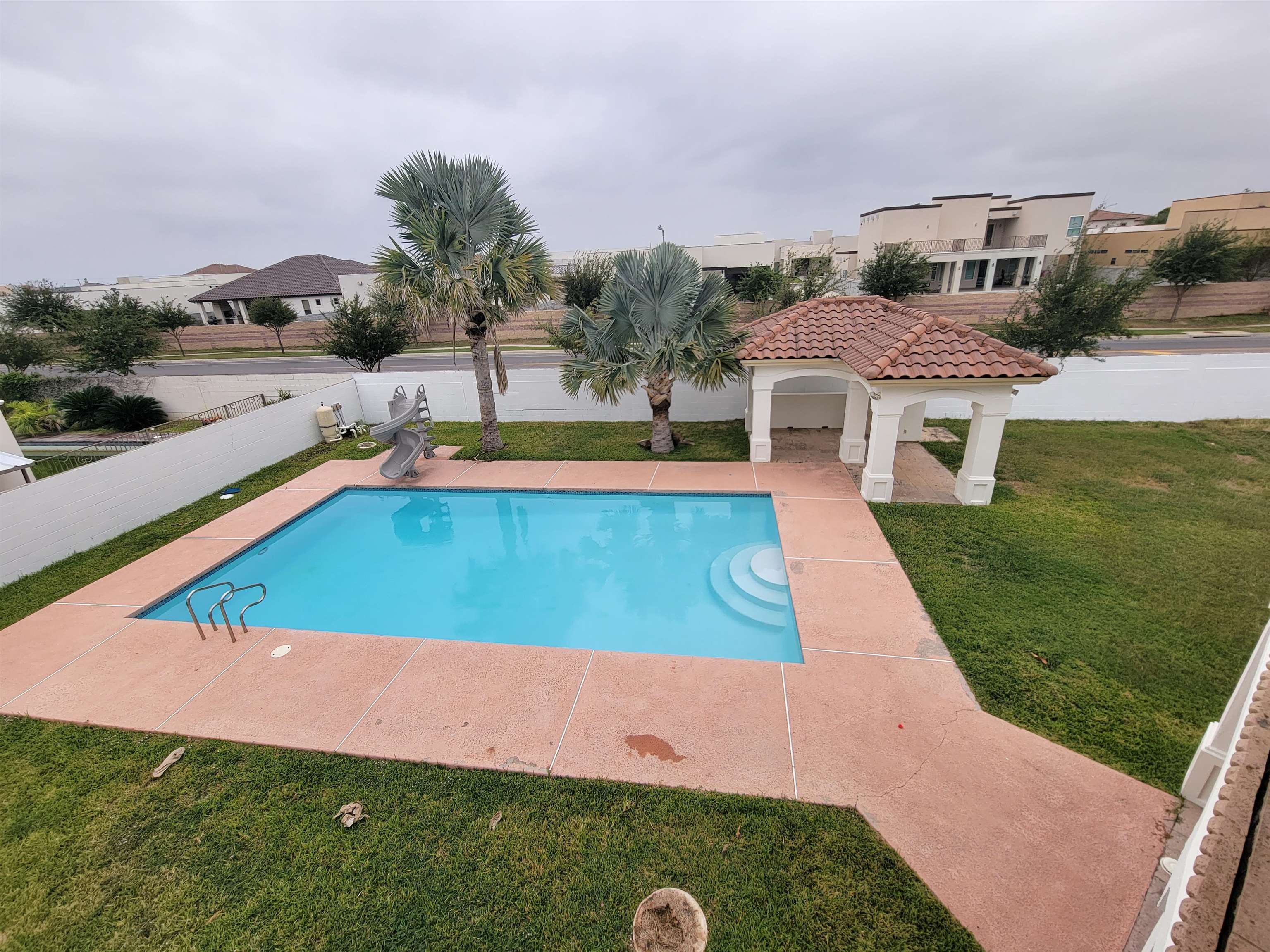 3301 Delfina Dr Property Photo 21