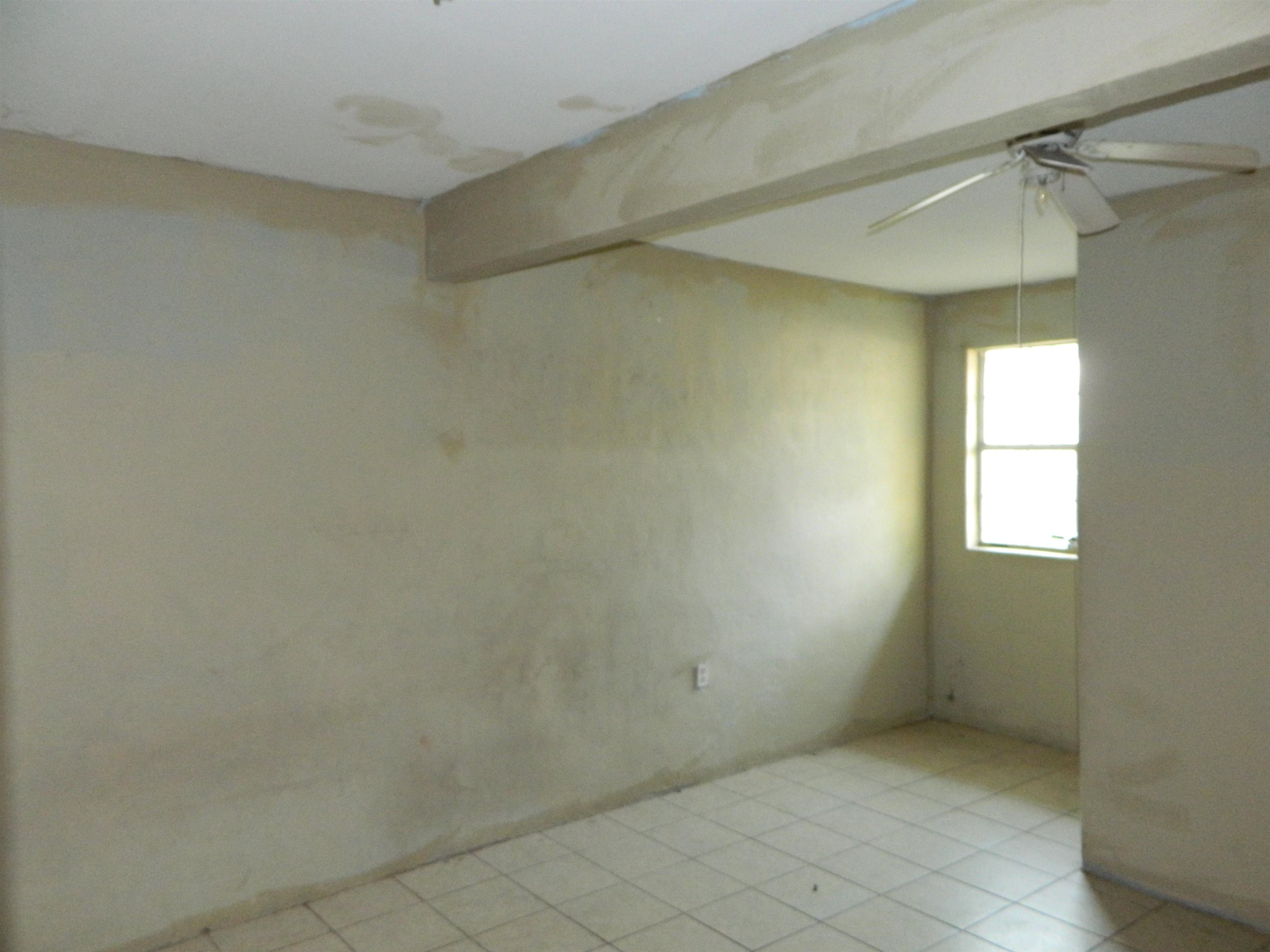 3115 S Jarvis Ave Property Photo 13